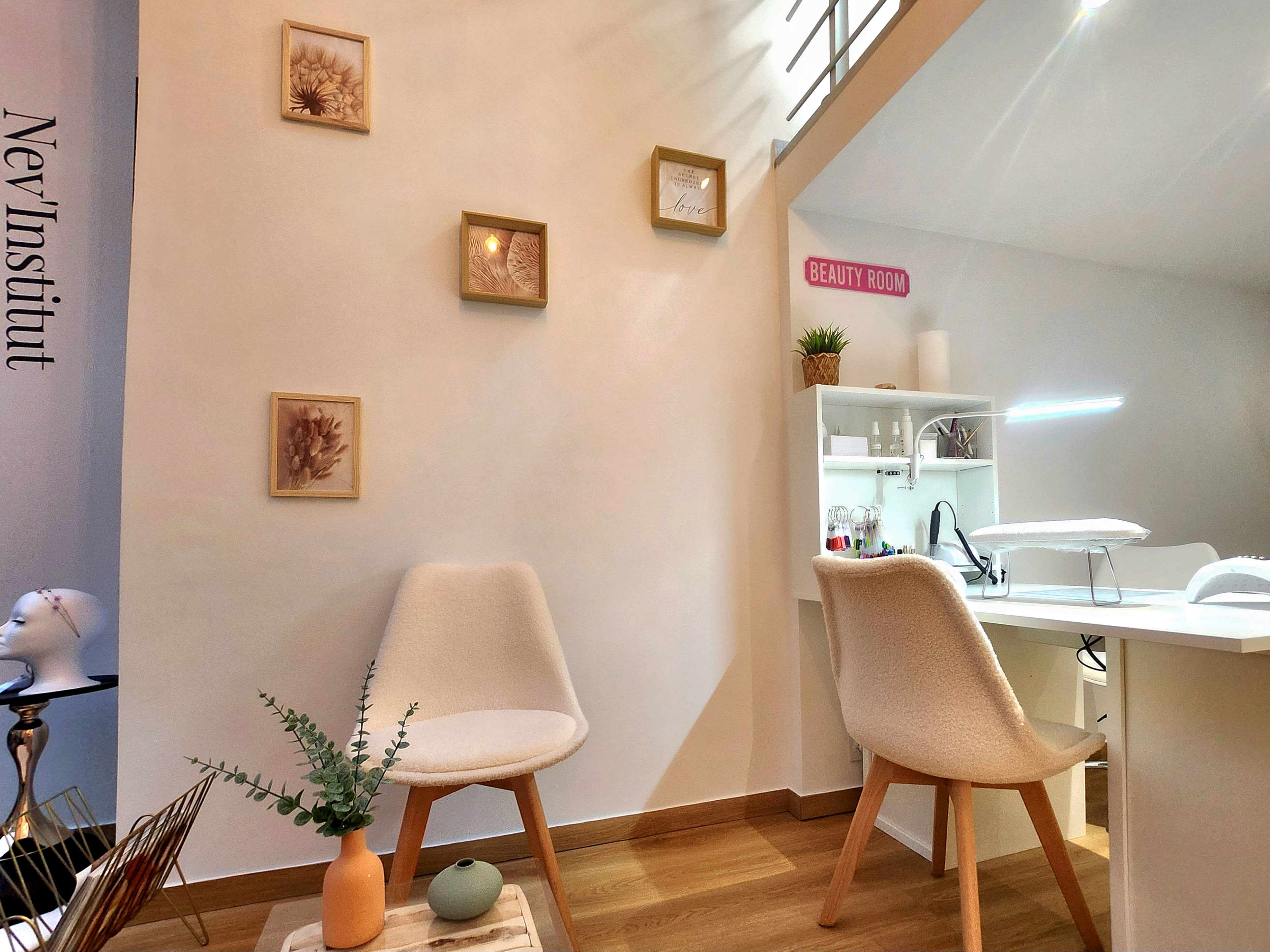 Nev'Institut - Sourcils & cils Nice - Nev'Institut - Photo Galerie - OneBooking