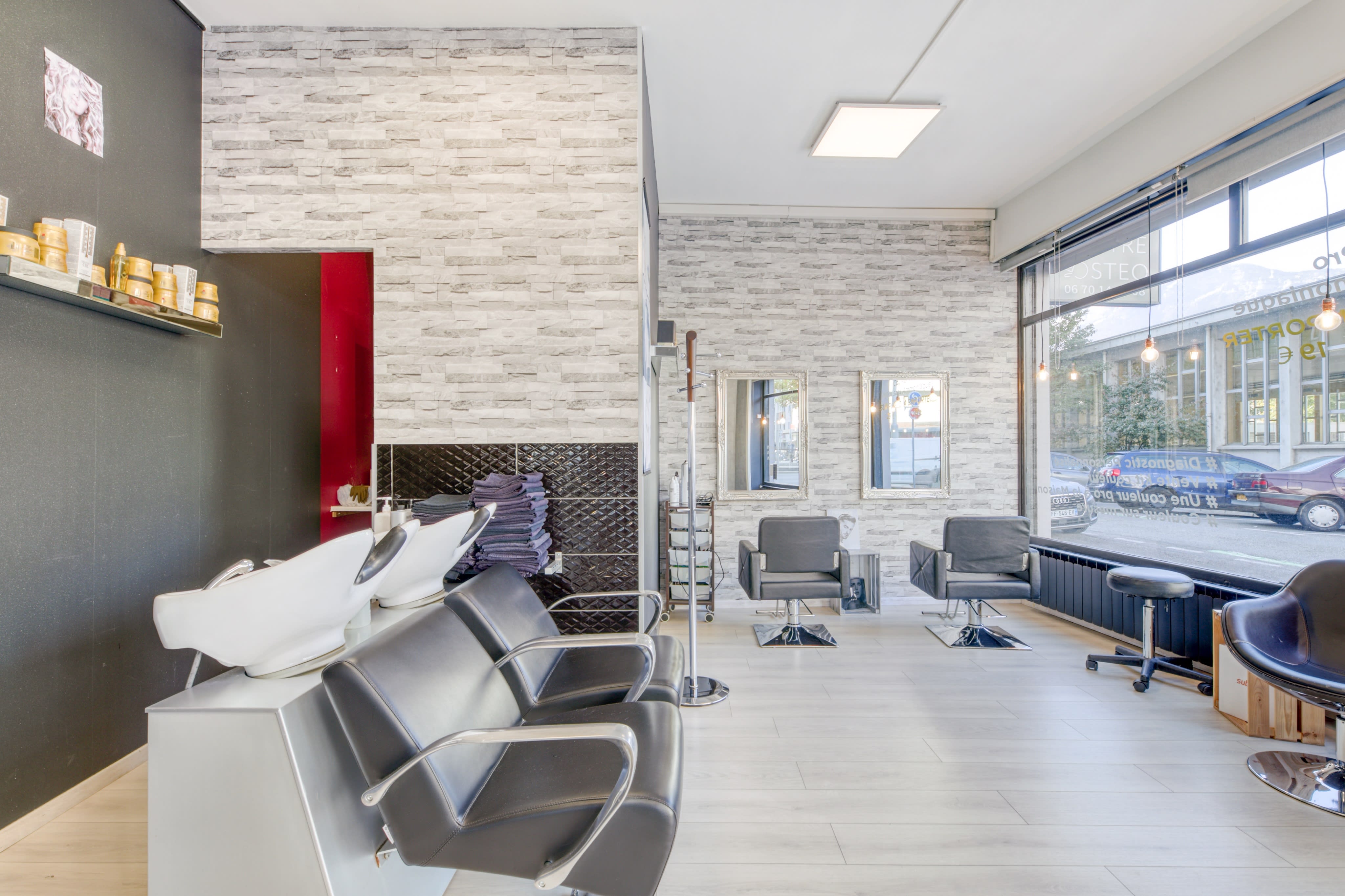 Elle et Lui Le Bar à Couleurs - Coiffure Grenoble - OneBooking
