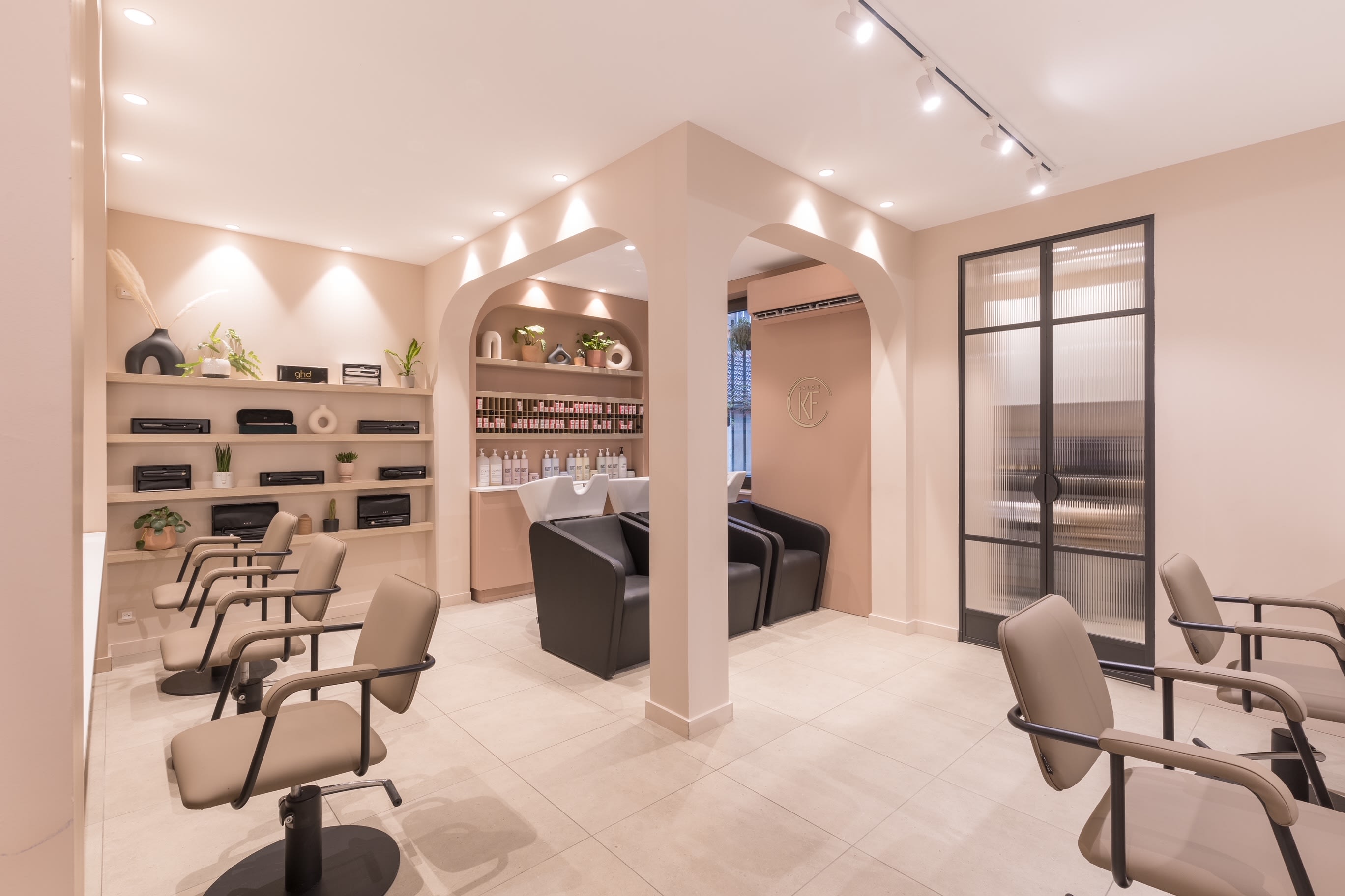 Salon KF - Coiffure Nantes - Salon KF - Photo Galerie - OneBooking