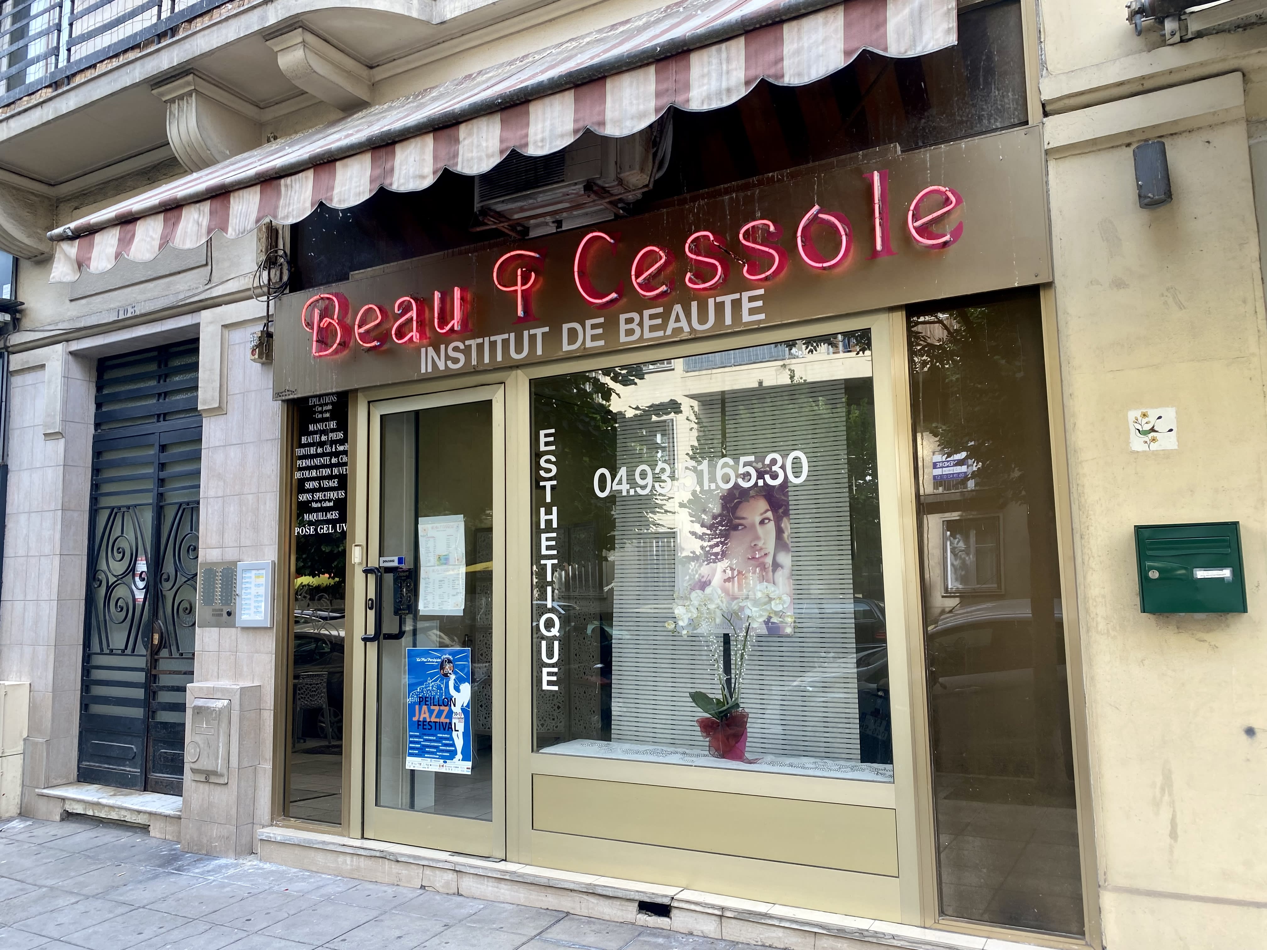 Beau T Cessole - Sourcils & cils Nice - Photo de couverture - OneBooking