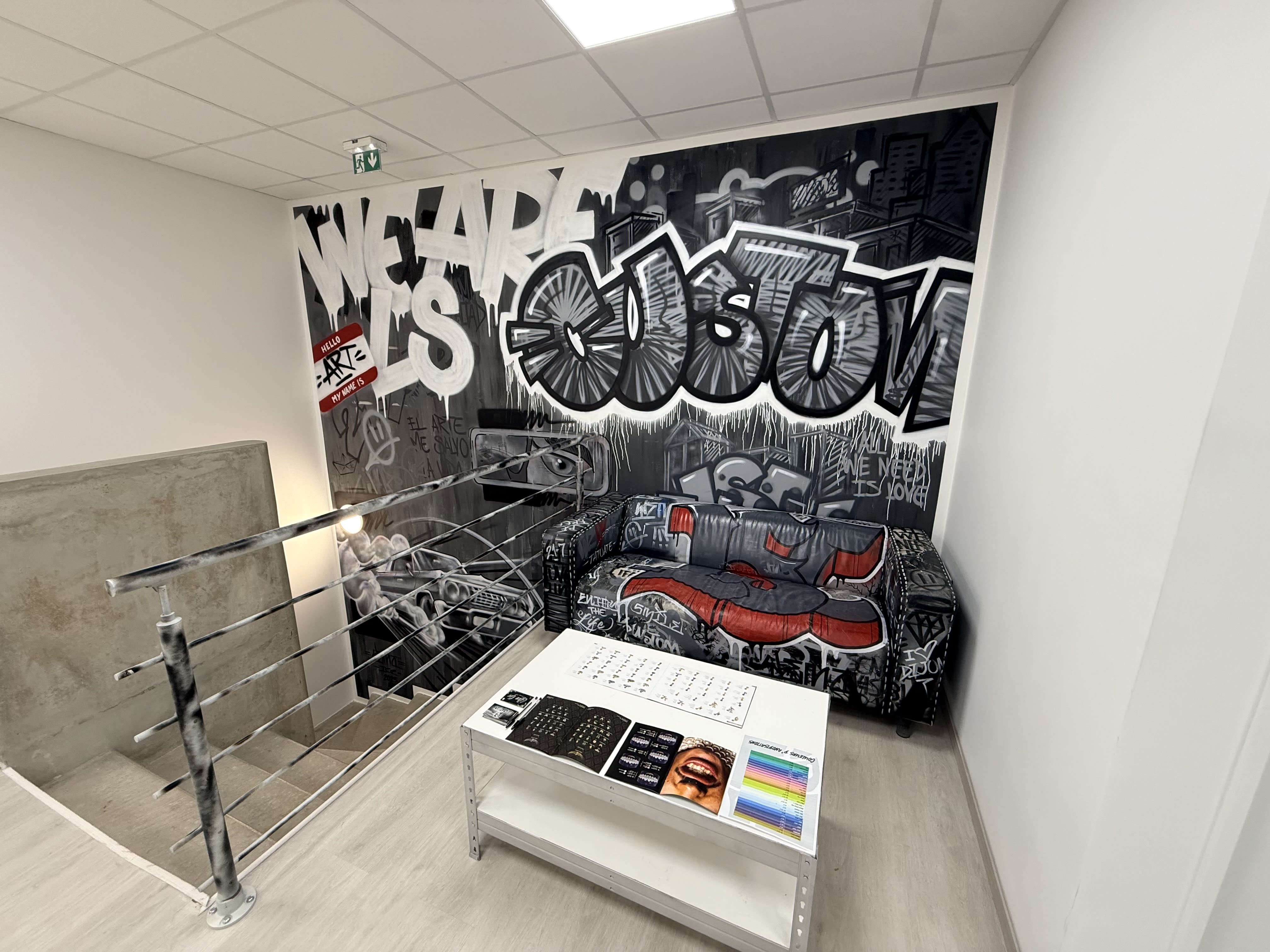 LS Custom Coiffeur & Barber / Piercing / Nails / Lash & Strass Dentaire - Coiffure Dijon - OneBooking