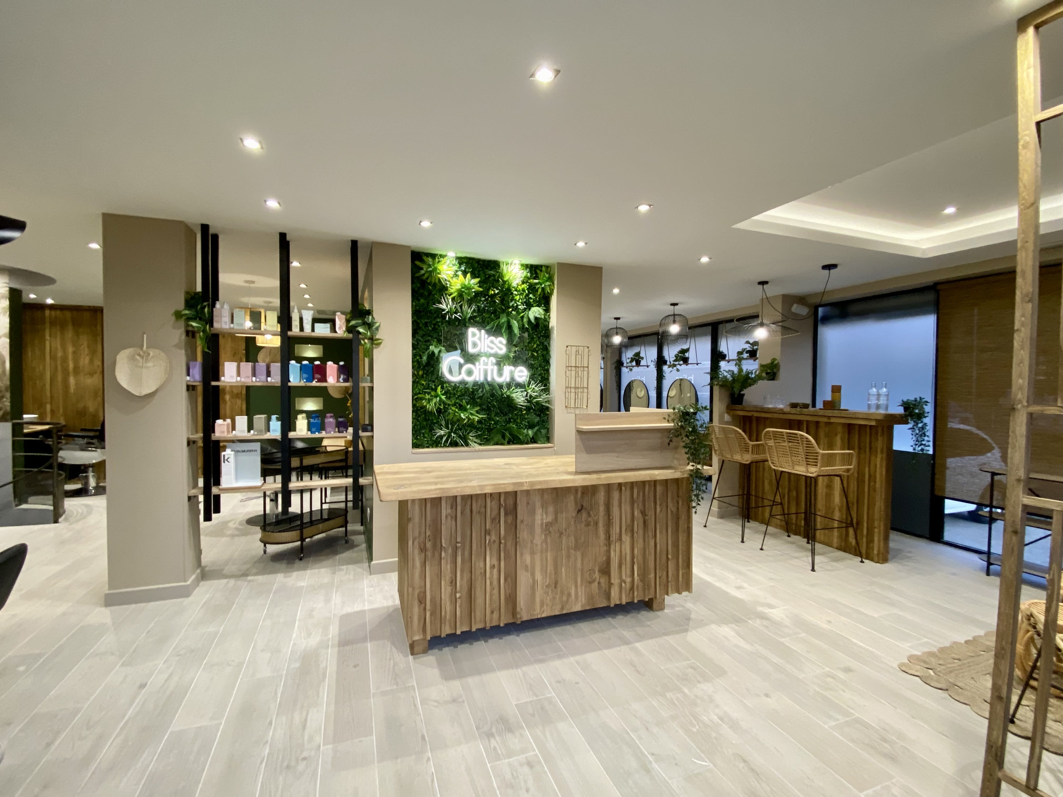 Bliss - coiffure & esthétique - Institut de beauté Béziers - Photo de couverture - OneBooking