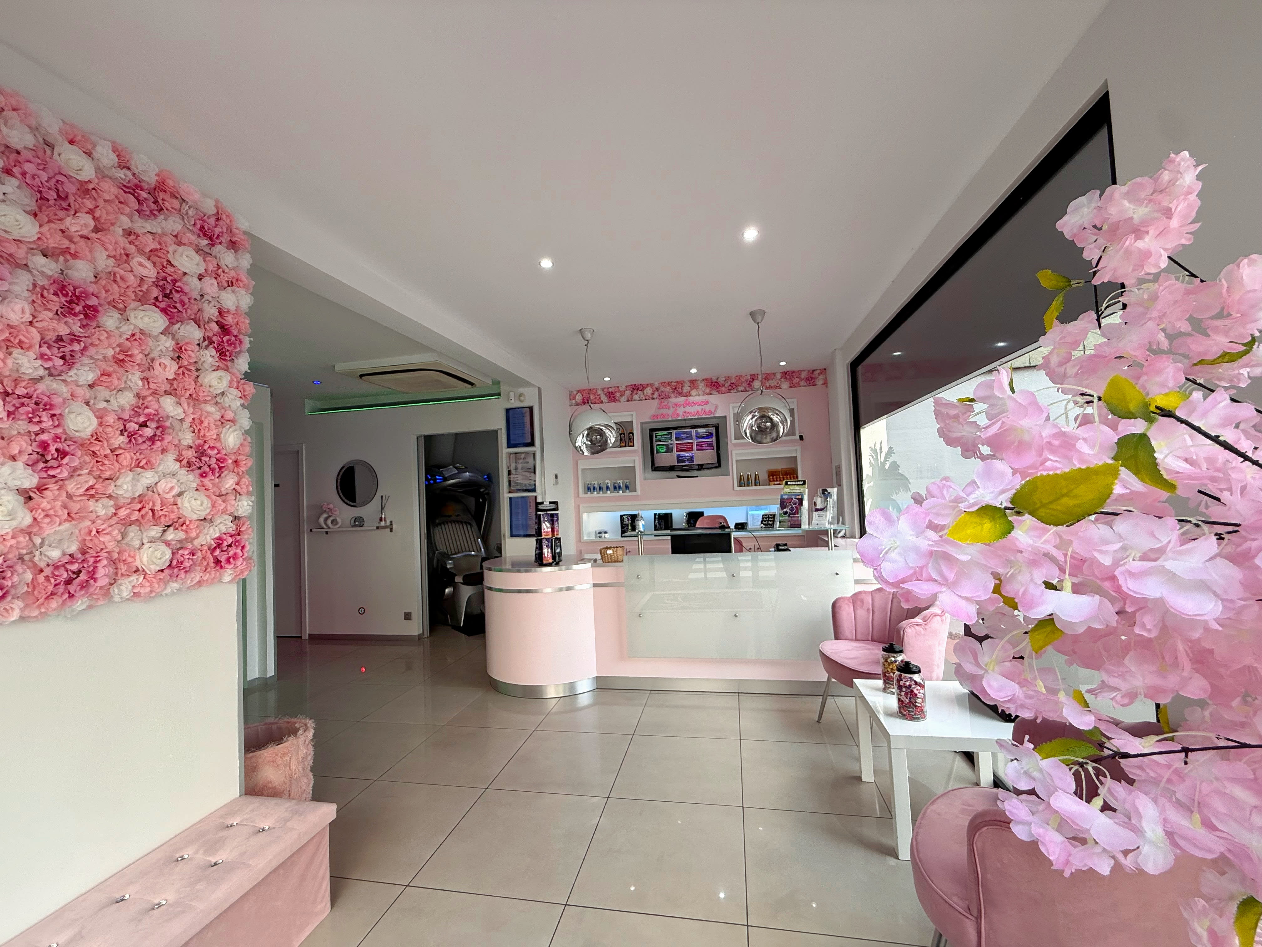 B&B Sun - Centre de bronzage - Institut de beauté Saint-Étienne - OneBooking