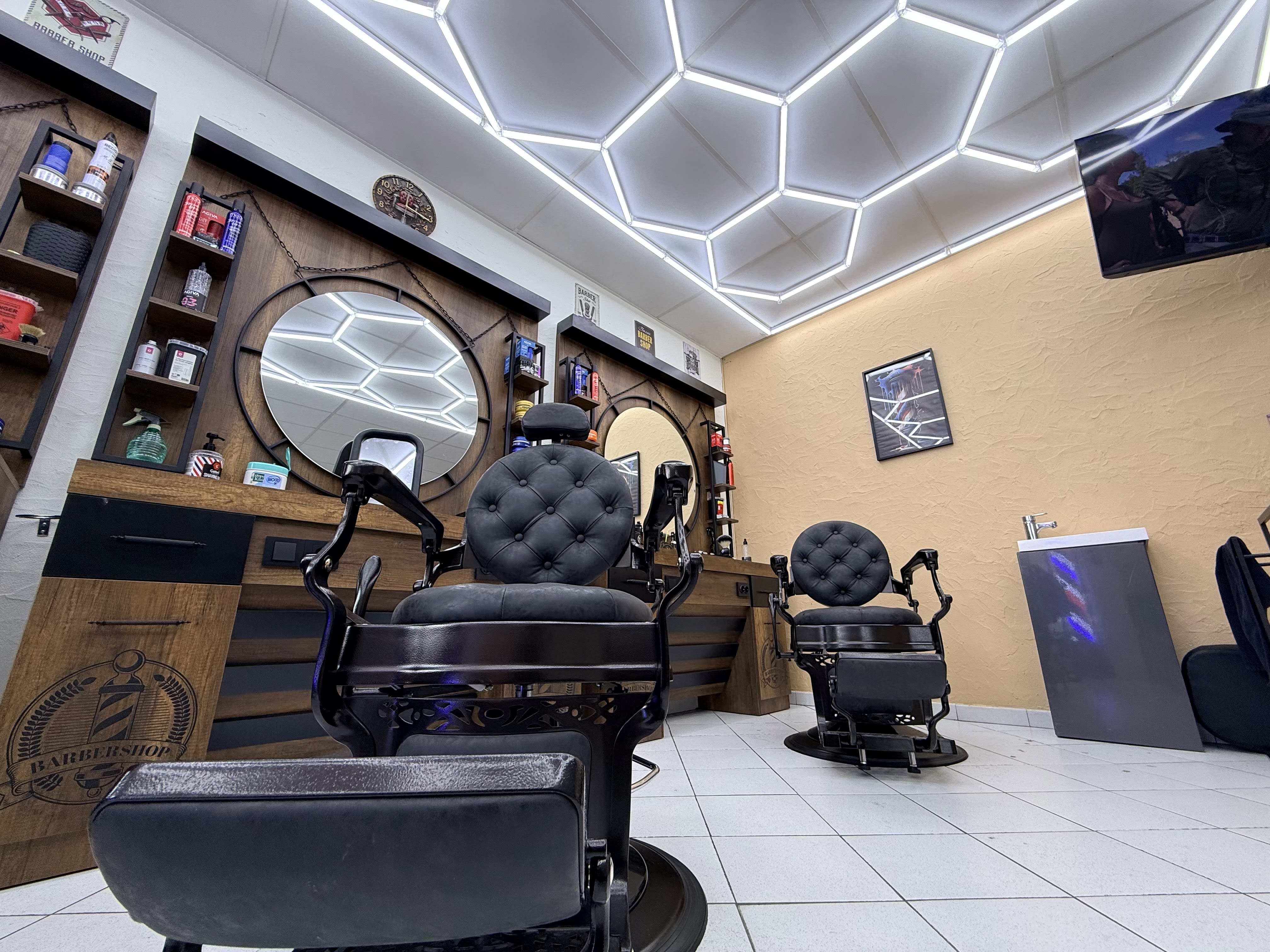 COIFFEUR BARBER SHOP 89 / À Côté SOS Médecin - Coiffure Auxerre - OneBooking