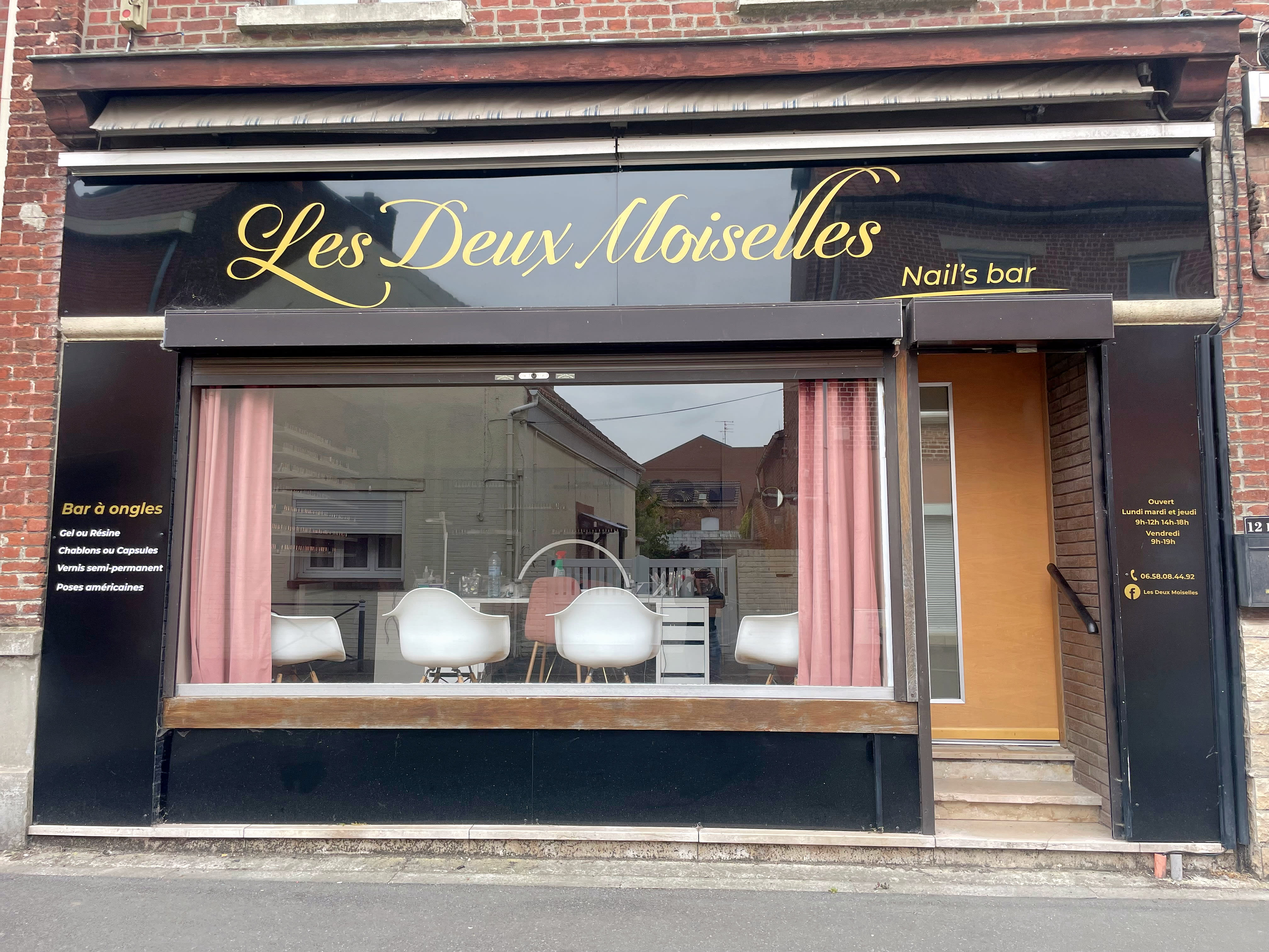 Les Deux Moiselles