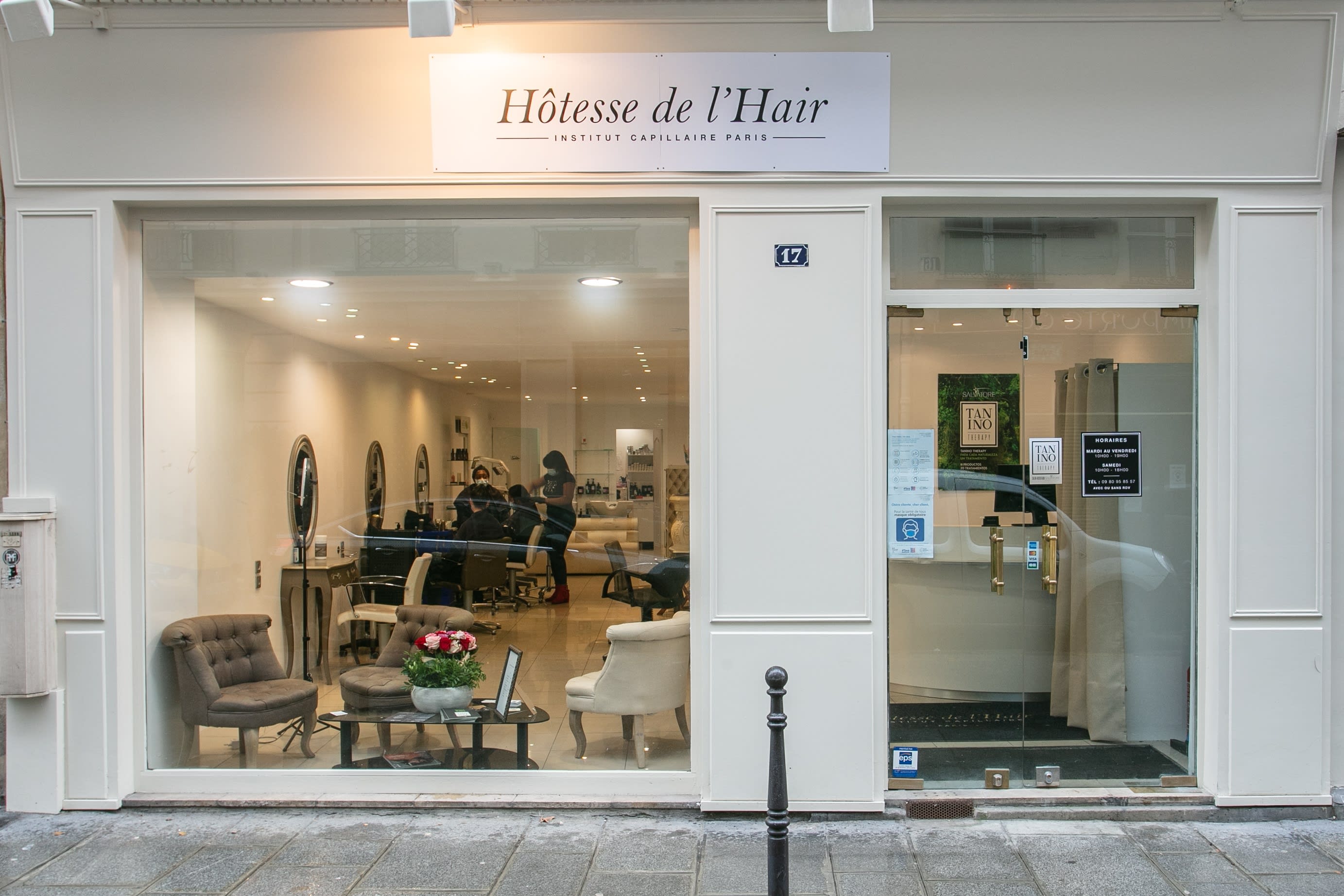 Hôtesse de l’Hair Institut - Coiffure Paris - OneBooking