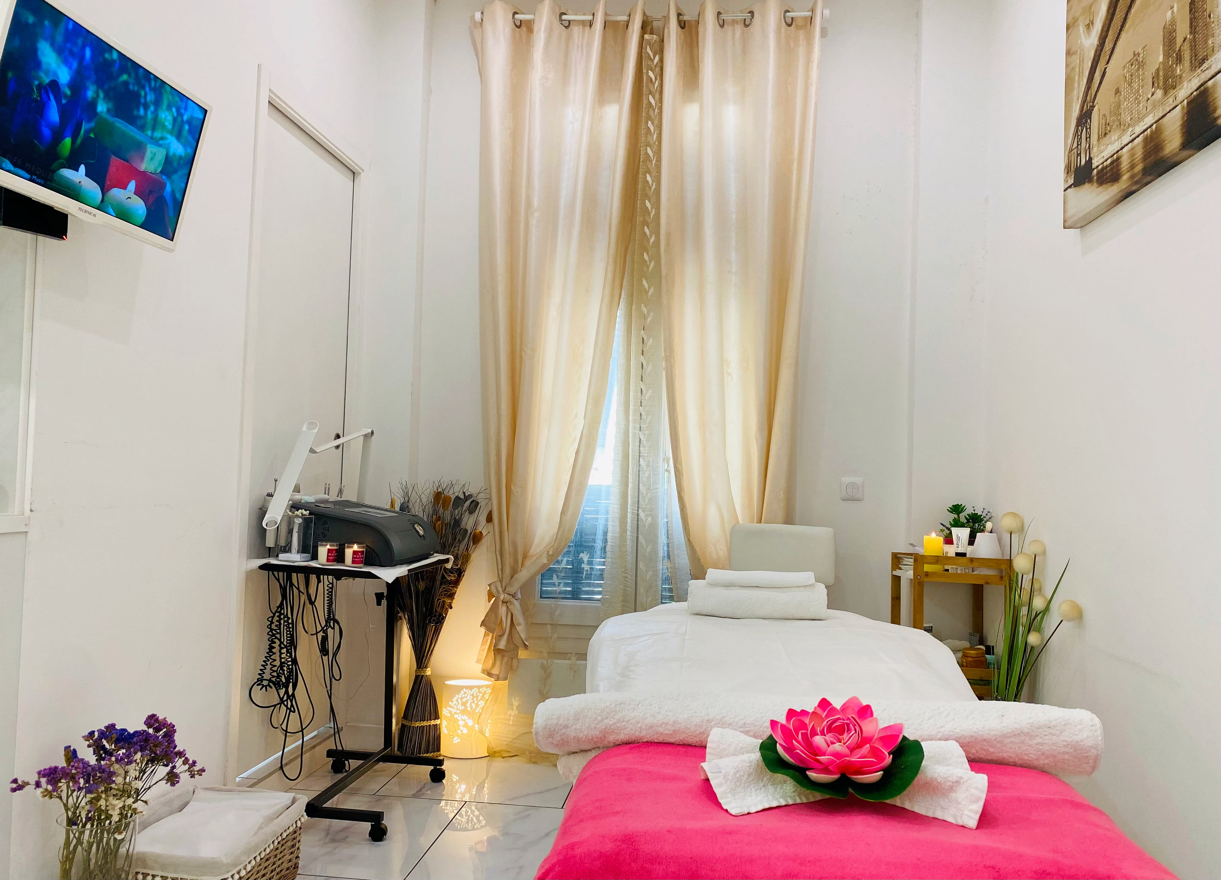 Santé and Beauté - Sourcils & cils Nice - Photo de couverture - OneBooking