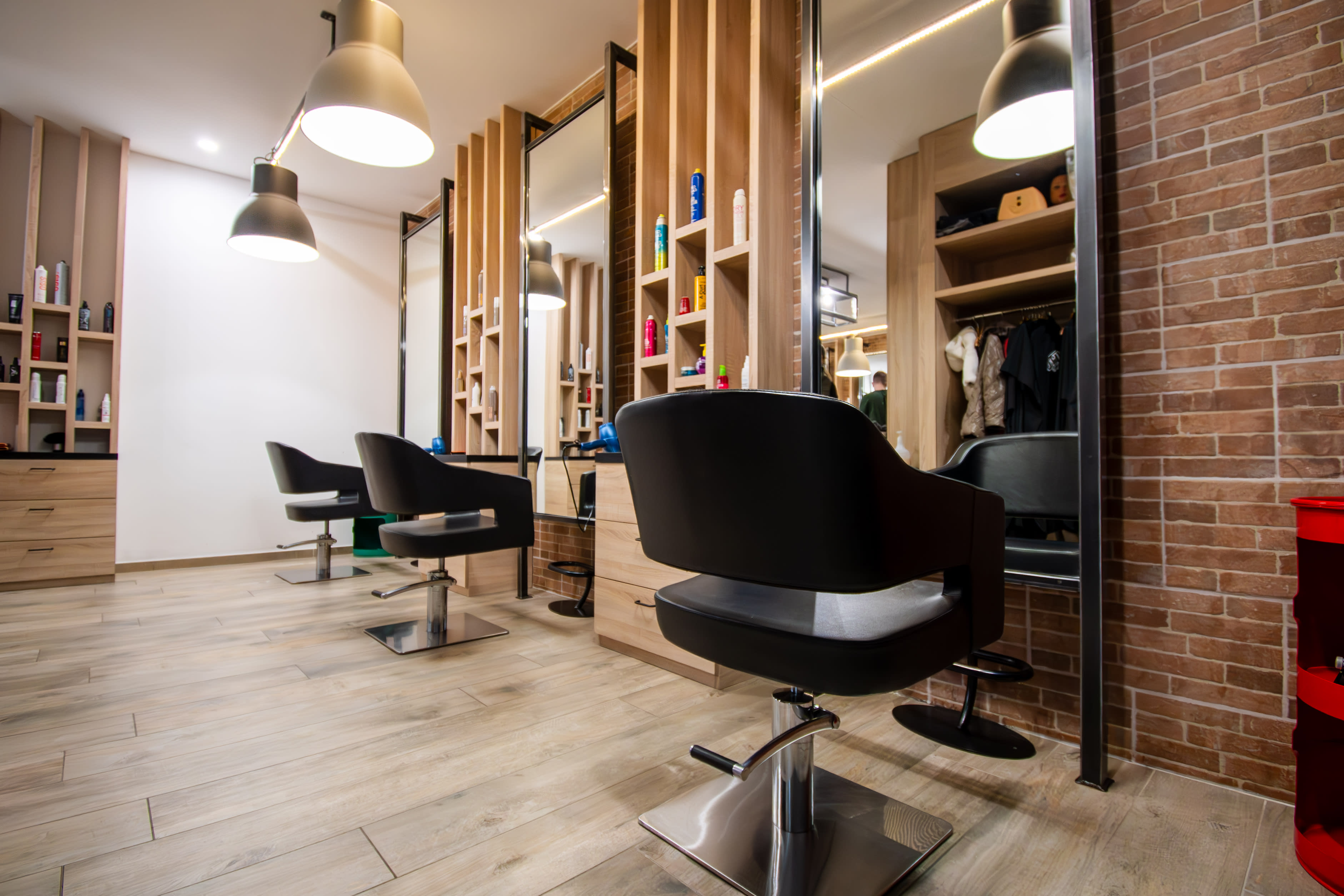 Luxe Beauty - Coiffure Le Luc - Photo de couverture - OneBooking