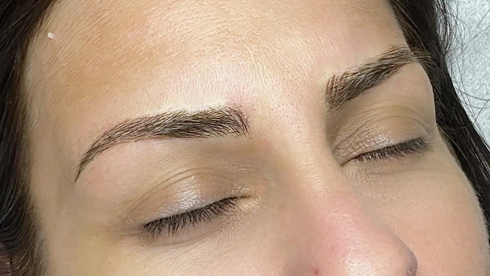 INSTANT SECRET - Sourcils & cils Nice - INSTANT SECRET - Photo Galerie - OneBooking