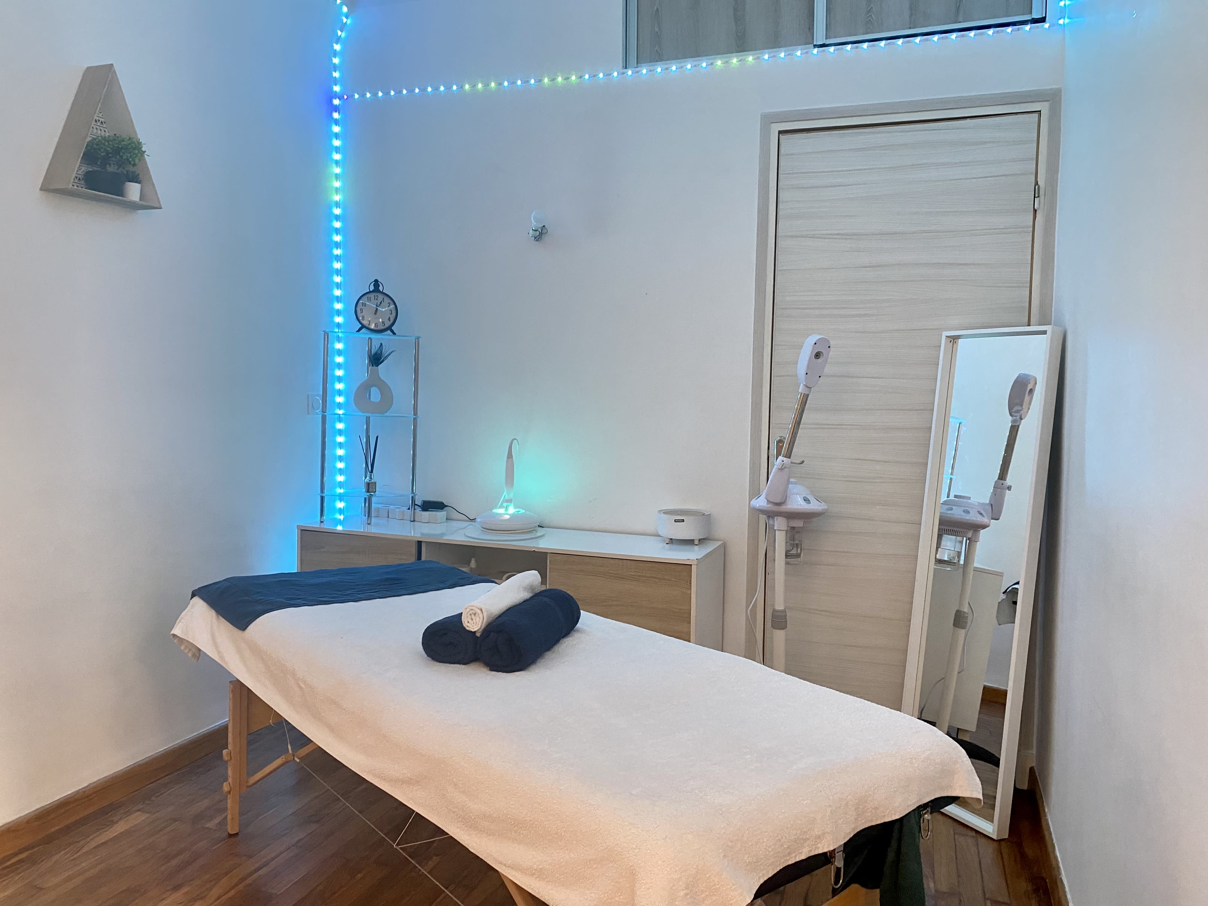 Carlinesthetik - Soin visage Nice - Photo de couverture - OneBooking