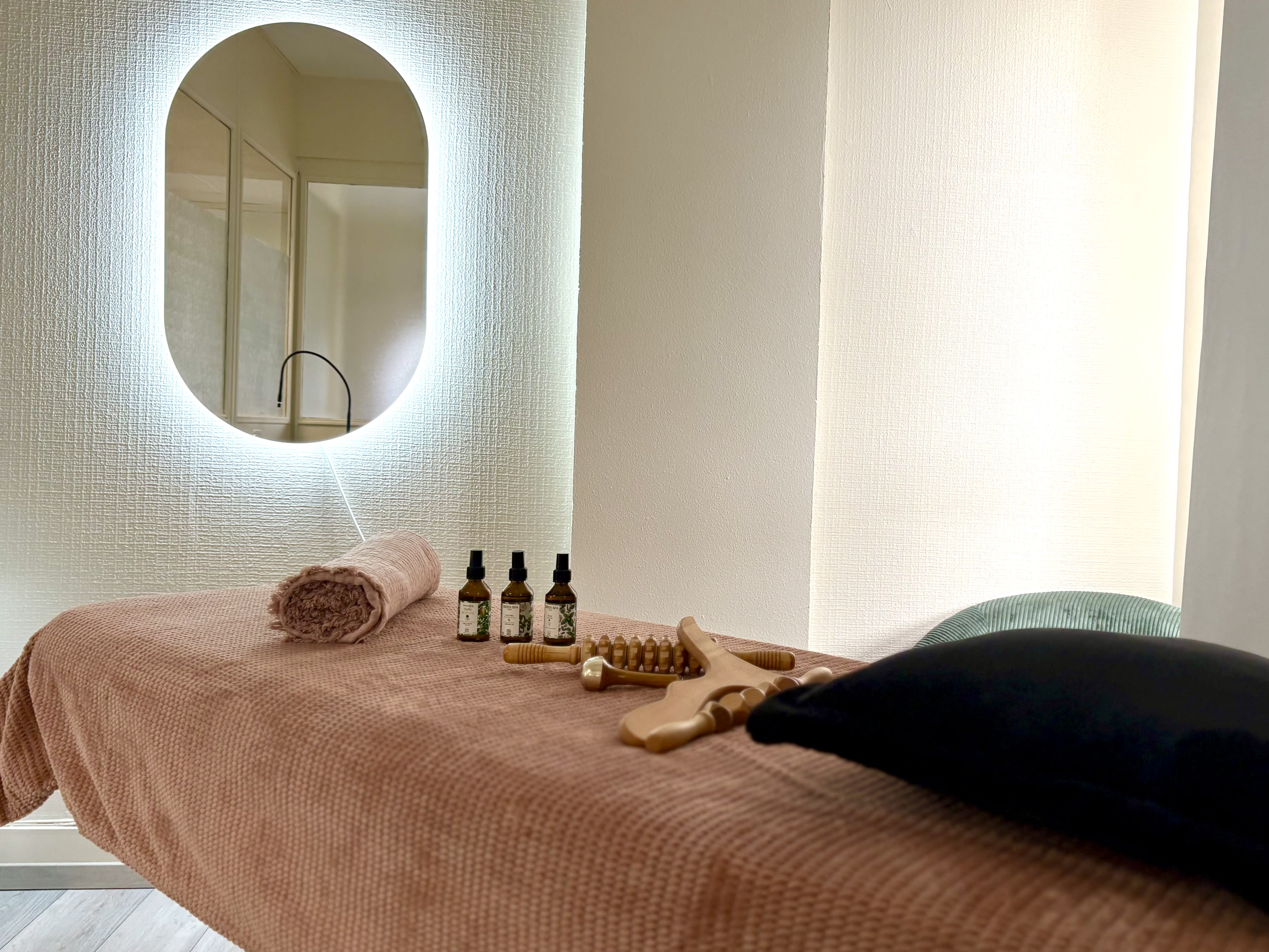 Philautia Massages - Institut de beauté Angers - OneBooking
