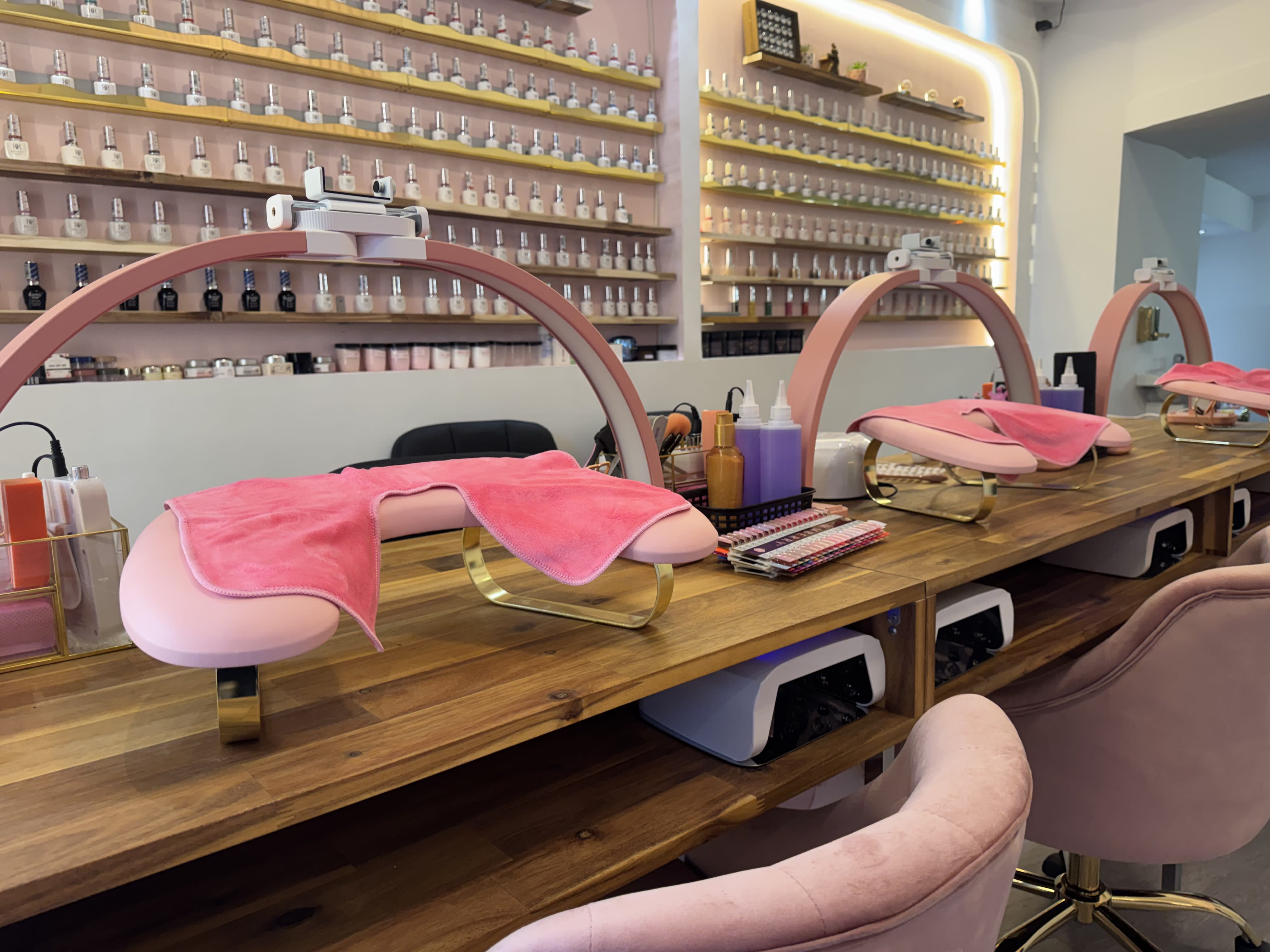Hannah Nails & Cils - Institut de beauté Marseille - OneBooking