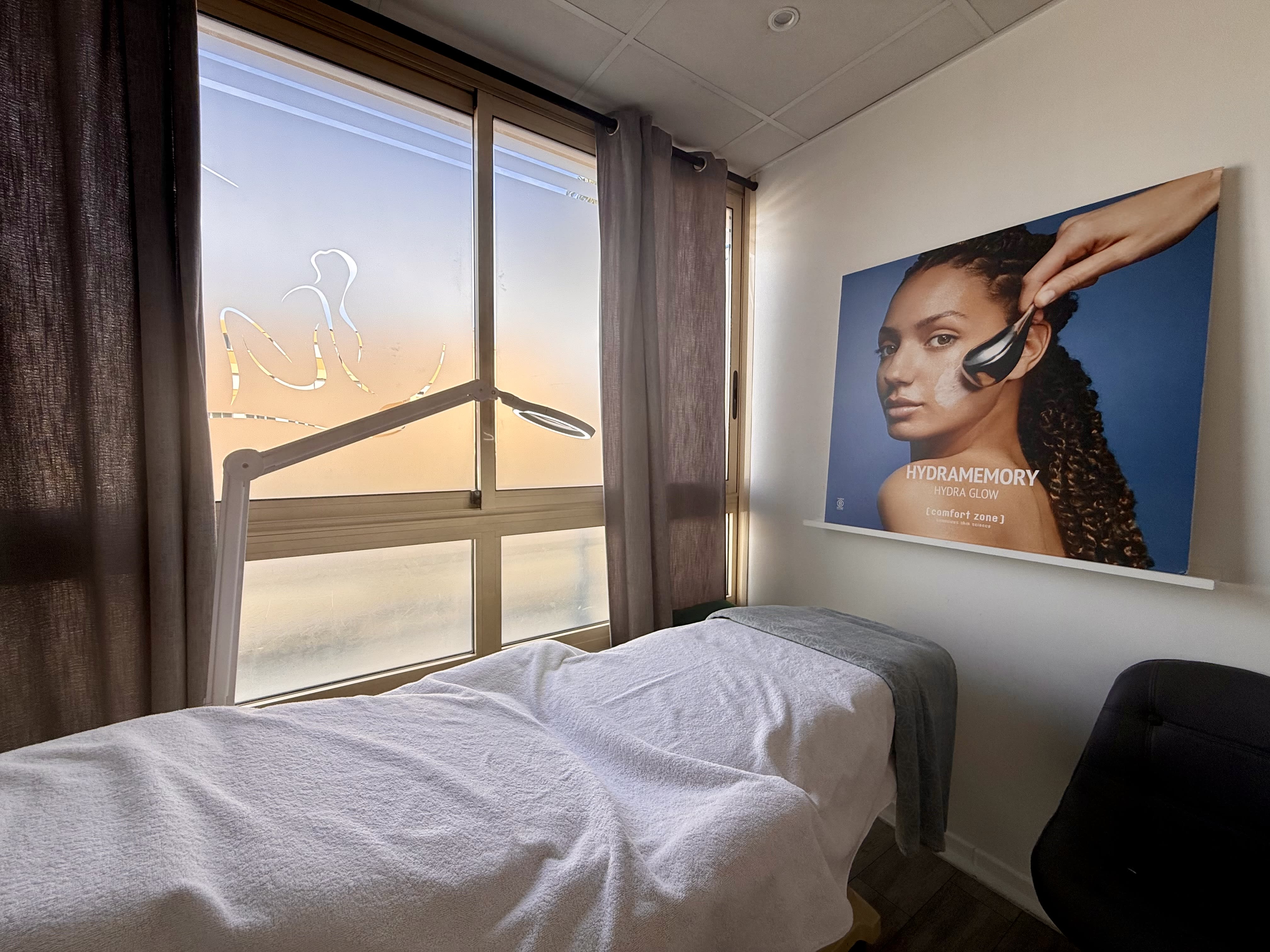 Institut Riviera | Expertise Epilation Définitive Electrolyse, Anti Age et Minceur - Institut de beauté Antibes - Institut Riviera | Expertise Epilation Définitive Electrolyse, Anti Age et Minceur - Photo Galerie - OneBooking