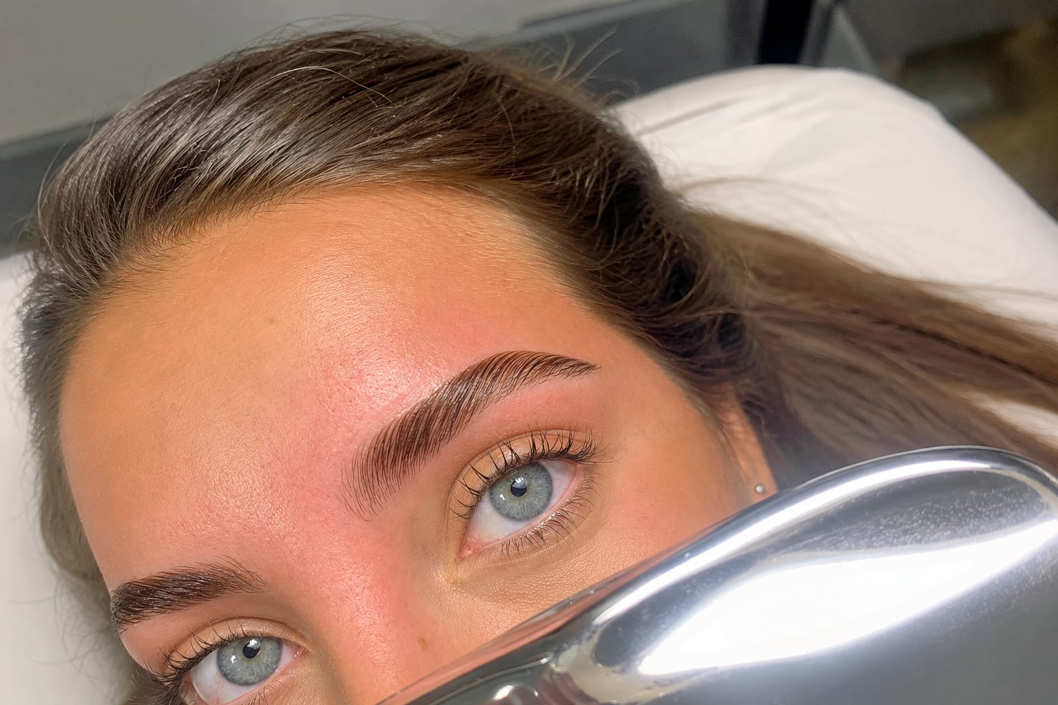 RASHEL CARE - Sourcils & cils Nice - OneBooking