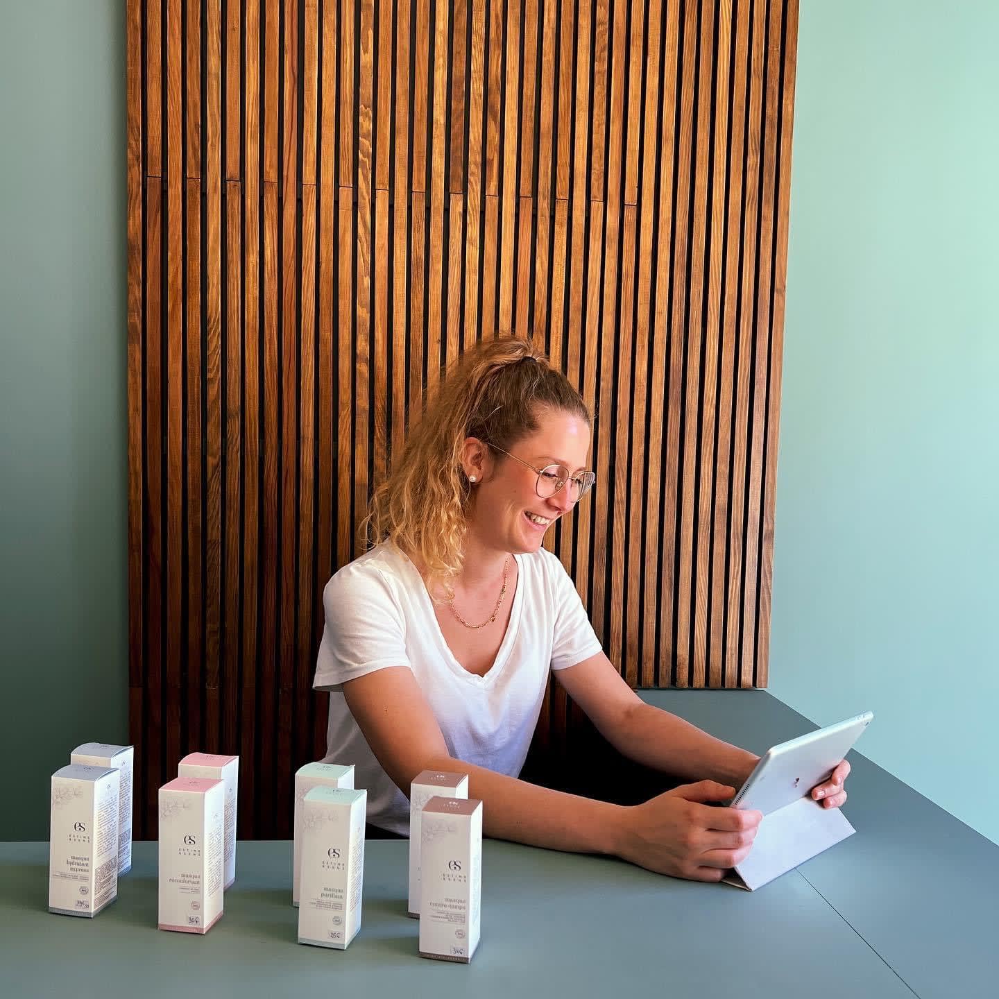 Louise V. - Institut de beauté Lille - OneBooking