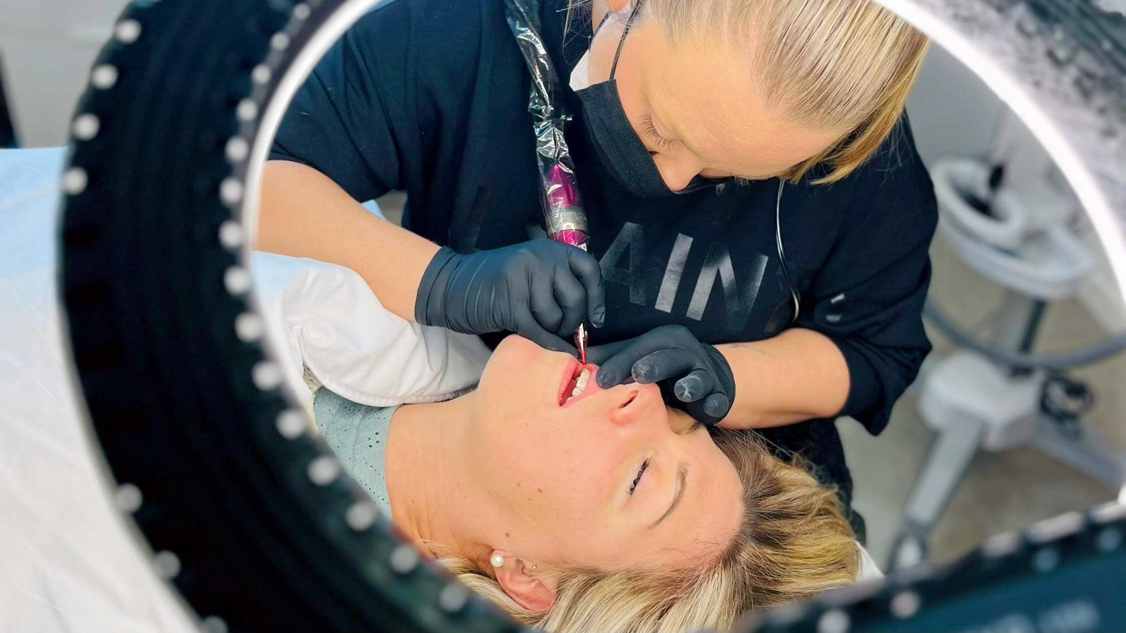 K.Dermo Institut - Coiffure Vallauris - K.Dermo Institut - Photo Galerie - OneBooking