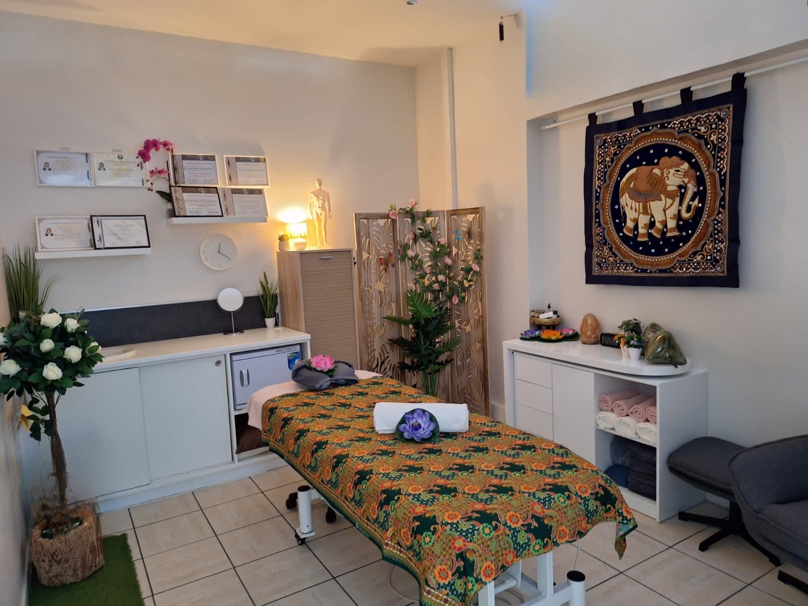 IRIS Massage Thai