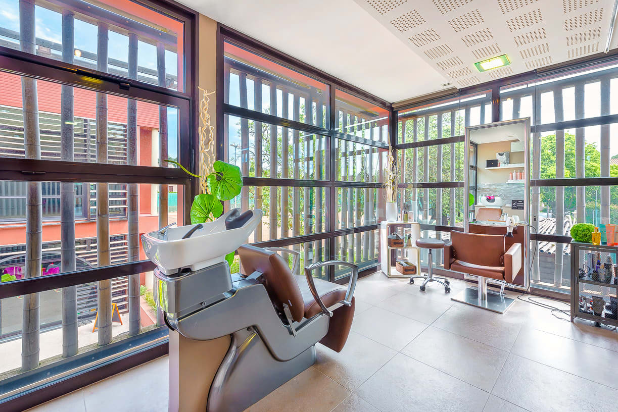 ARTISAN COIFFEUR - LE SALON SD - ( Dans le CLUB 7 )