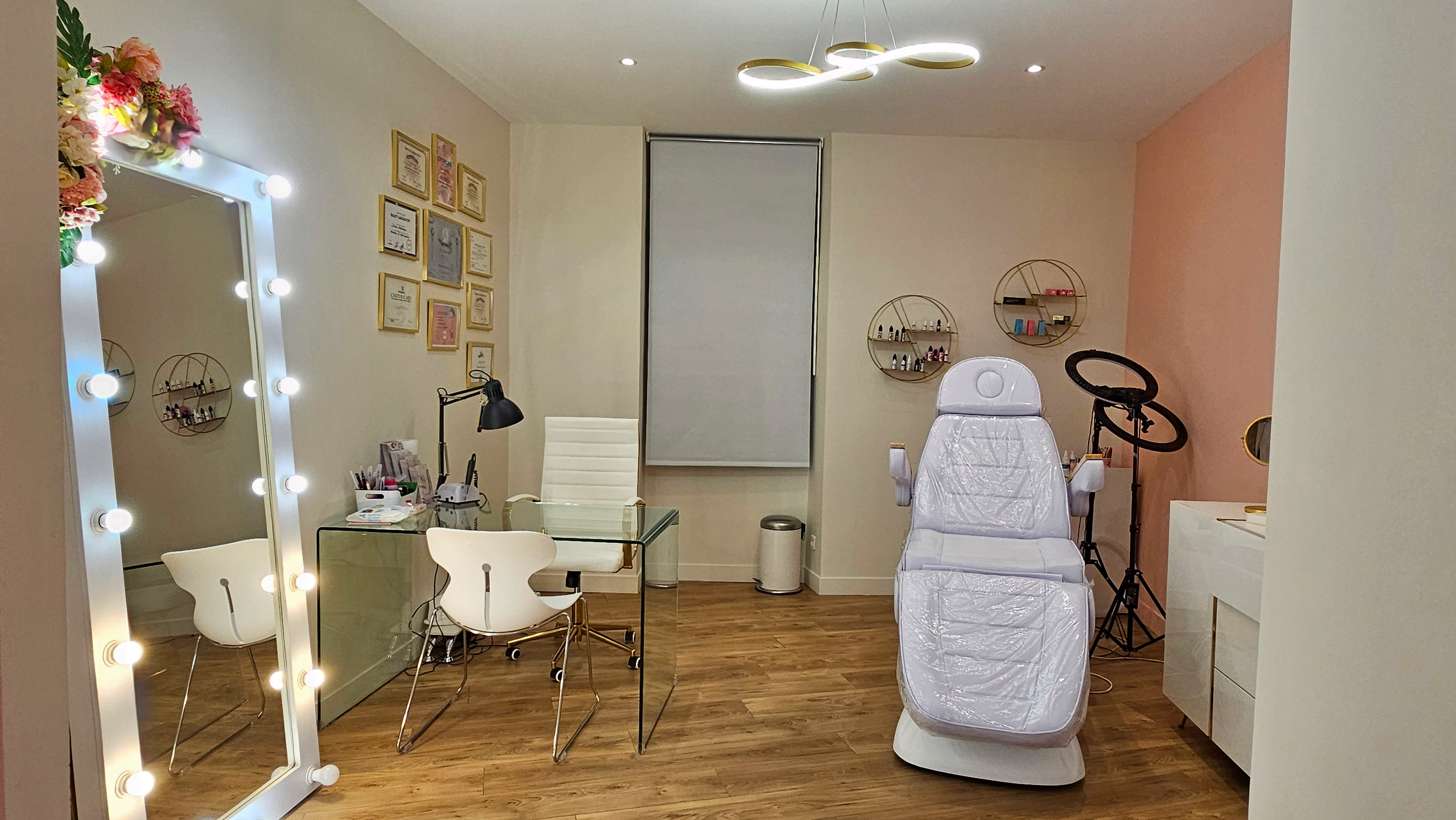 Zhanna l'art russe - Institut de beauté Cannes - Zhanna l'art russe - Photo Galerie - OneBooking