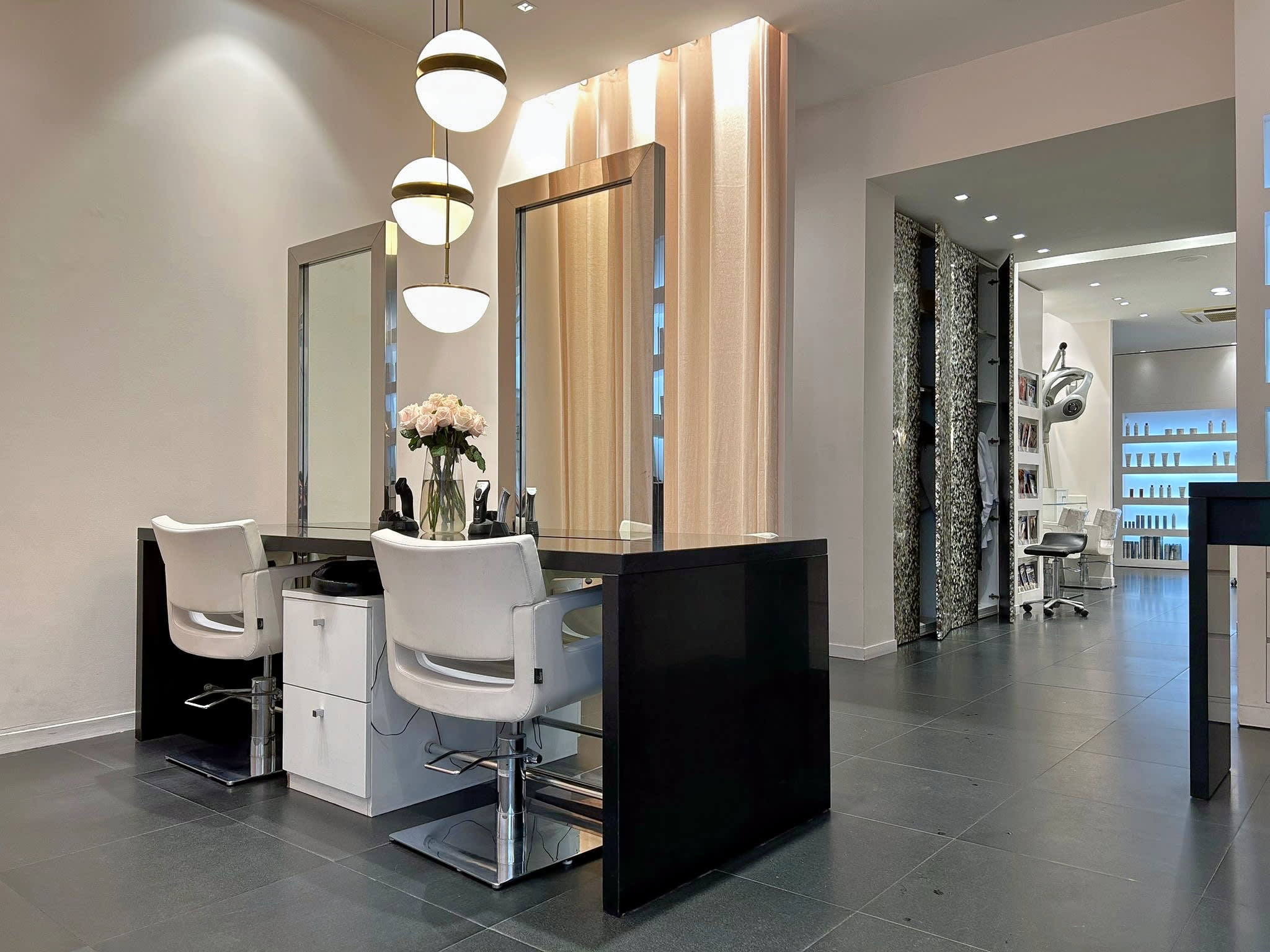 Philippe Coiffure - Onglerie Bordeaux - OneBooking