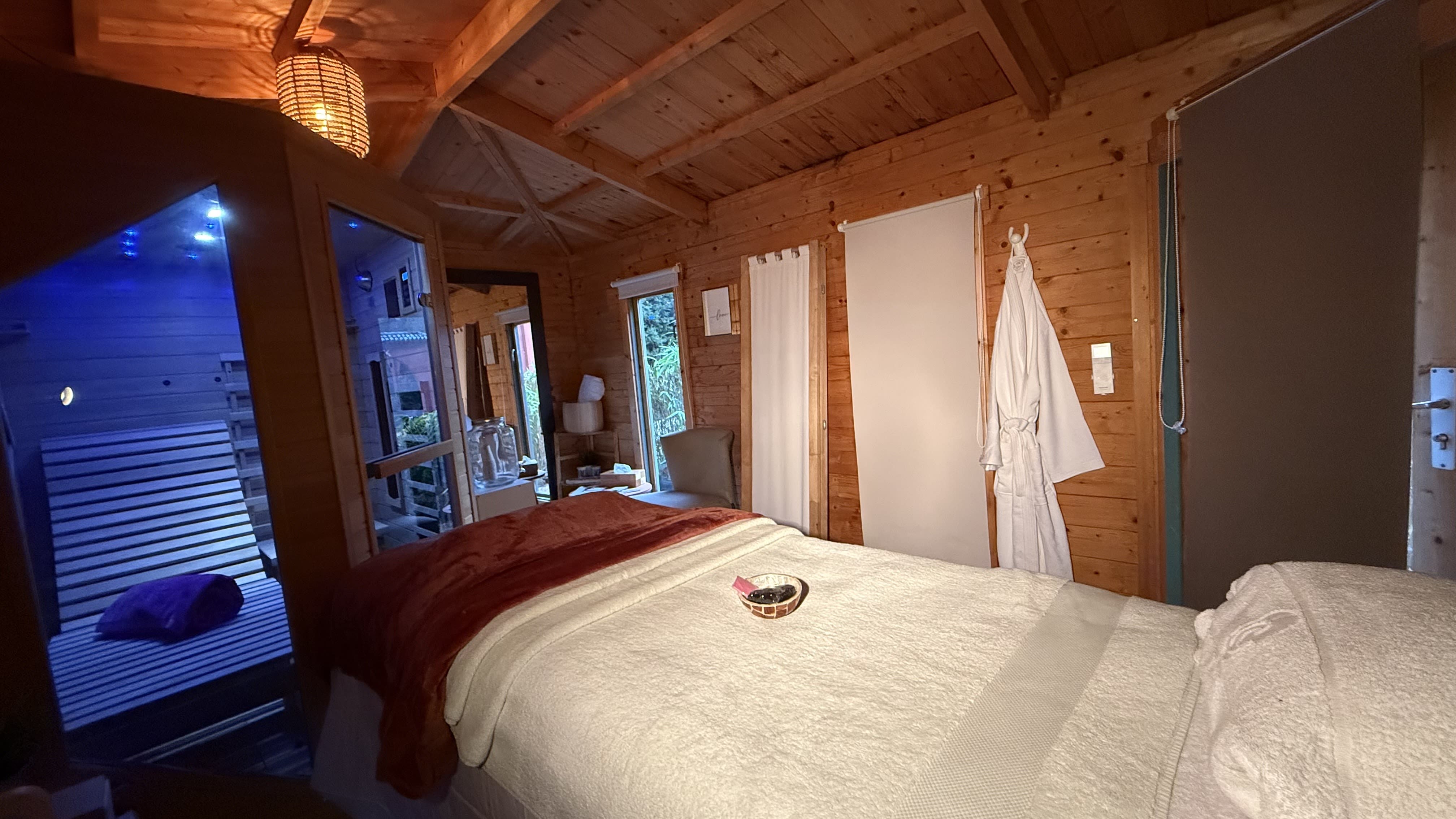 Mae Paradise - Institut de beauté Antibes - Mae Paradise - Photo Galerie - OneBooking