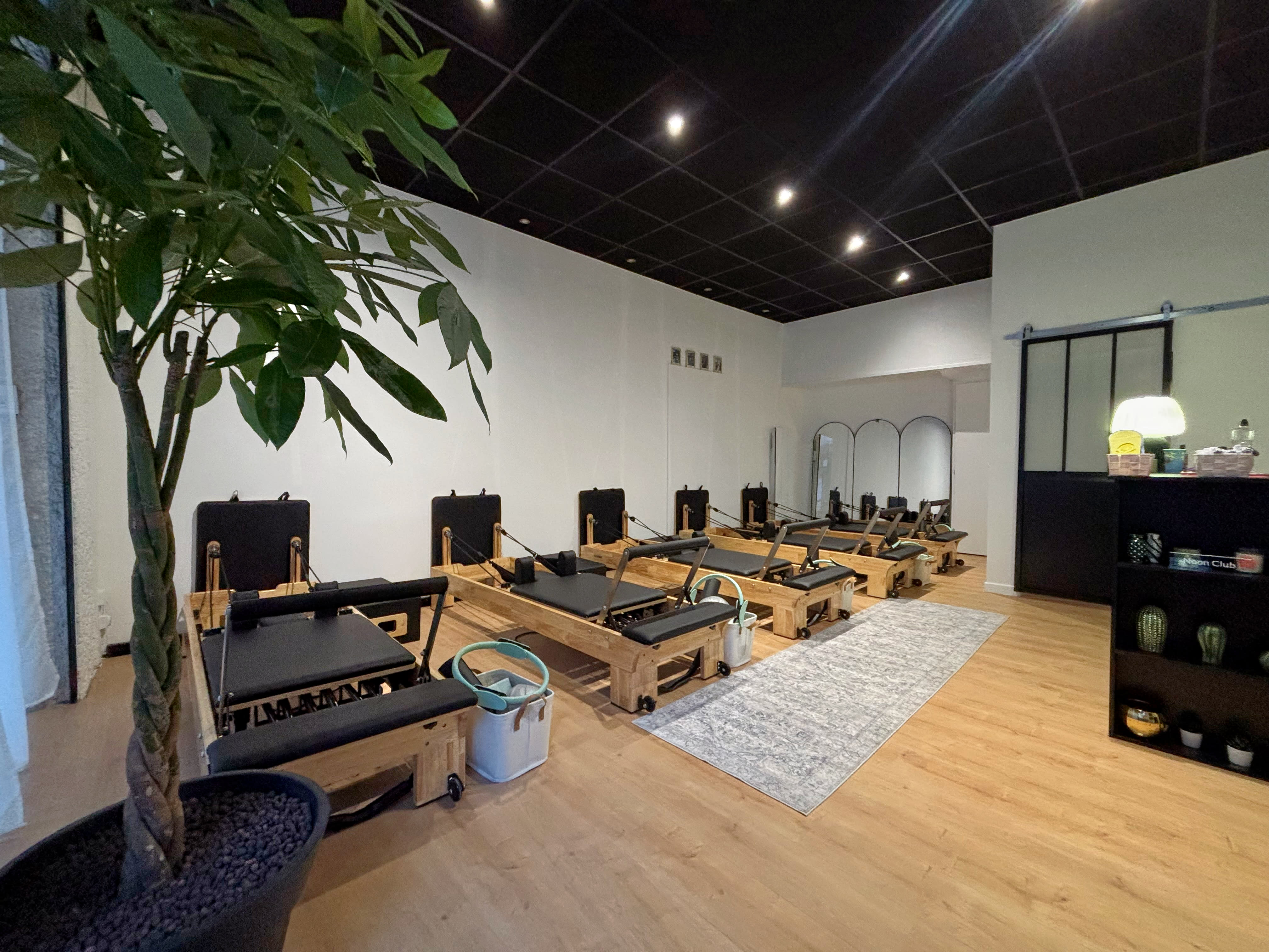 Noon Club Pilates Reformer - Institut de beauté Lyon - OneBooking