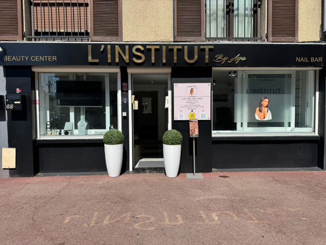 L’Institut by Aya
