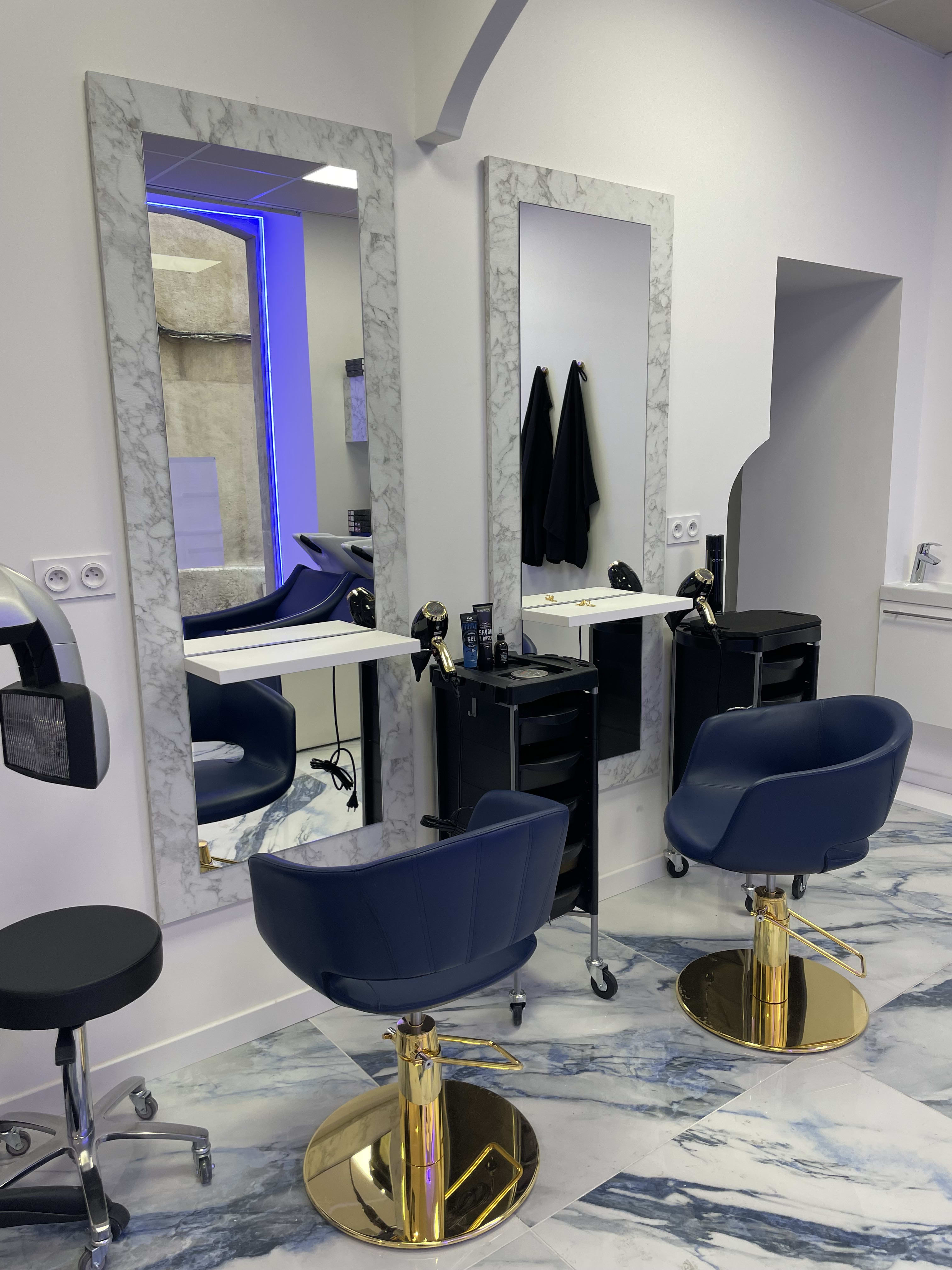 Aux plaisirs de l'Opéra - Coiffure Montpellier - Photo de couverture - OneBooking