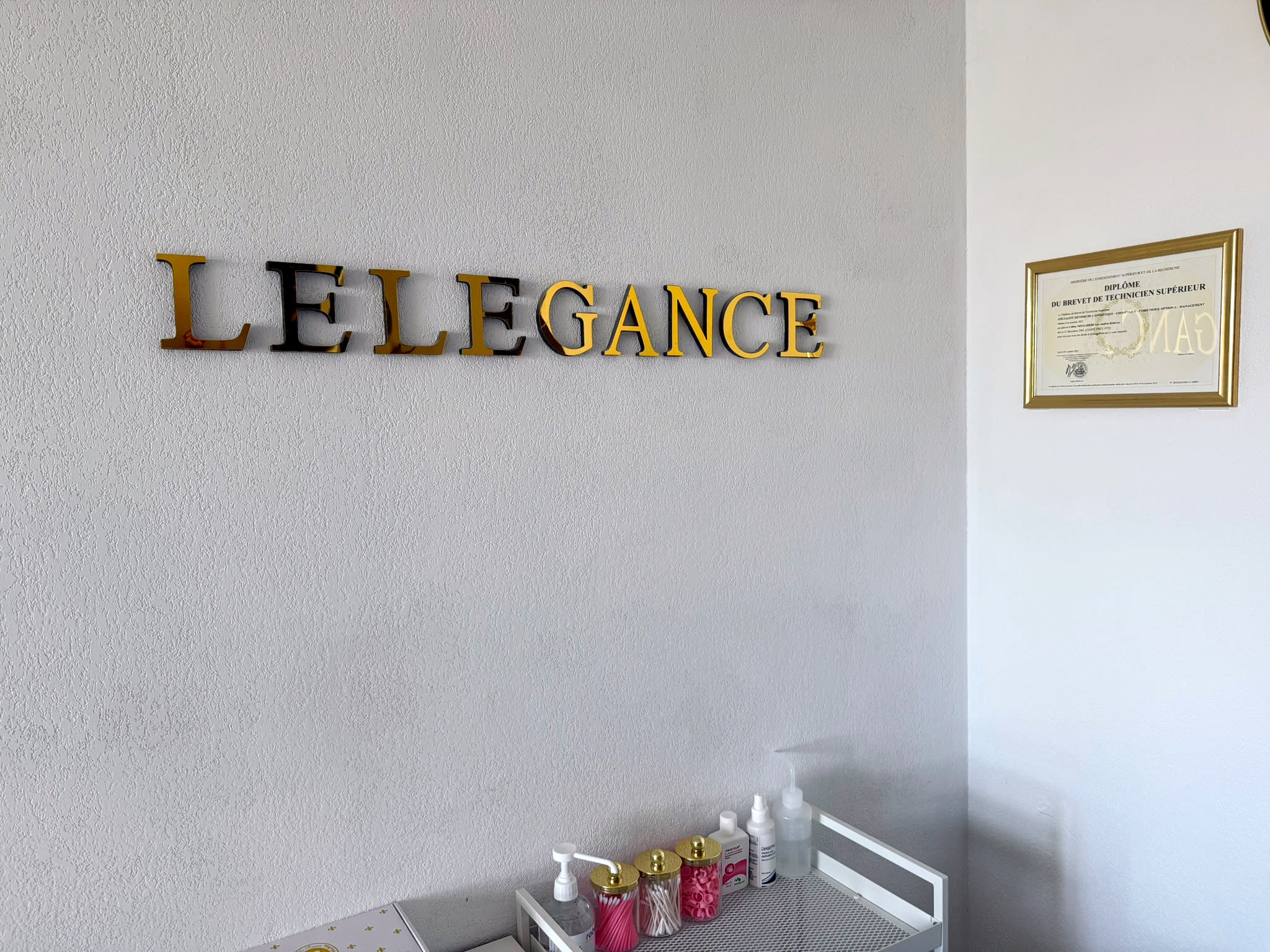 LELEGANCE
