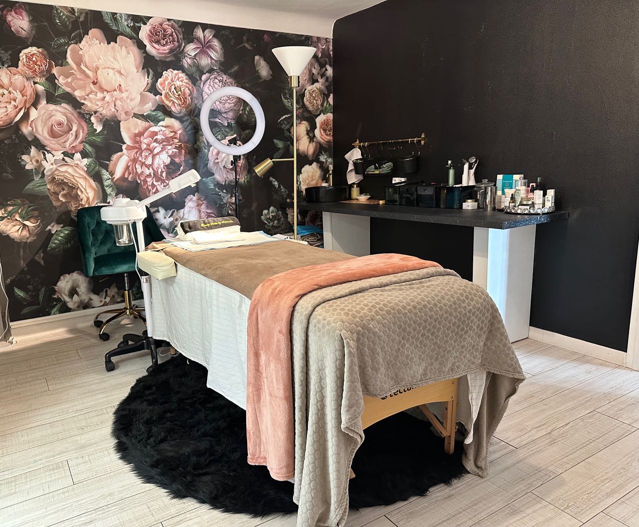 Beauty Studio by Antoinella - Institut de beauté Cannes - Photo de couverture - OneBooking