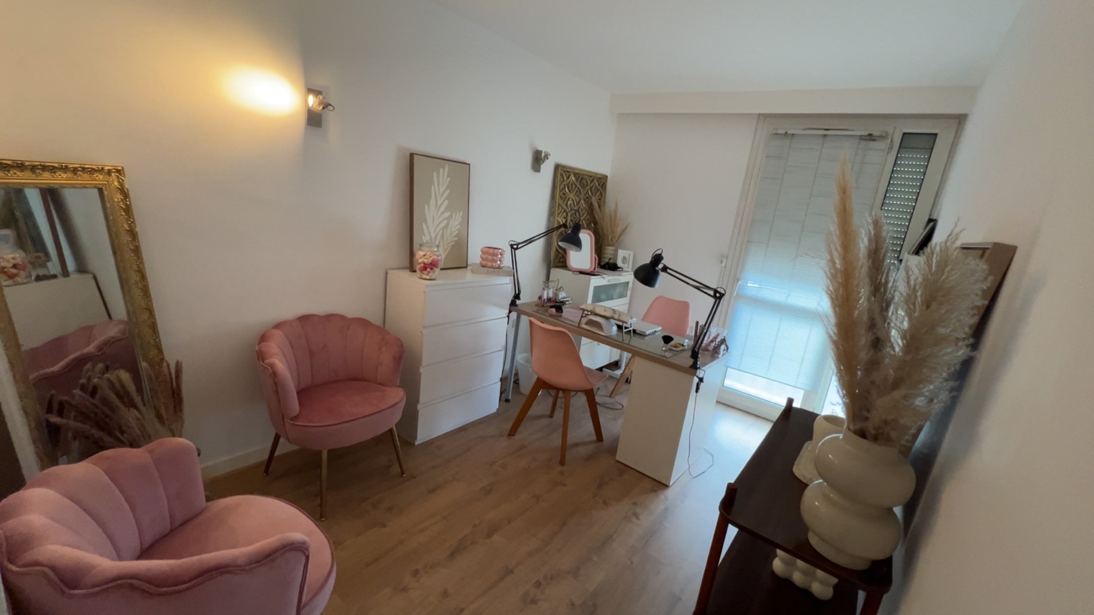 Nails By Nel - Institut de beauté Saint-Étienne - OneBooking