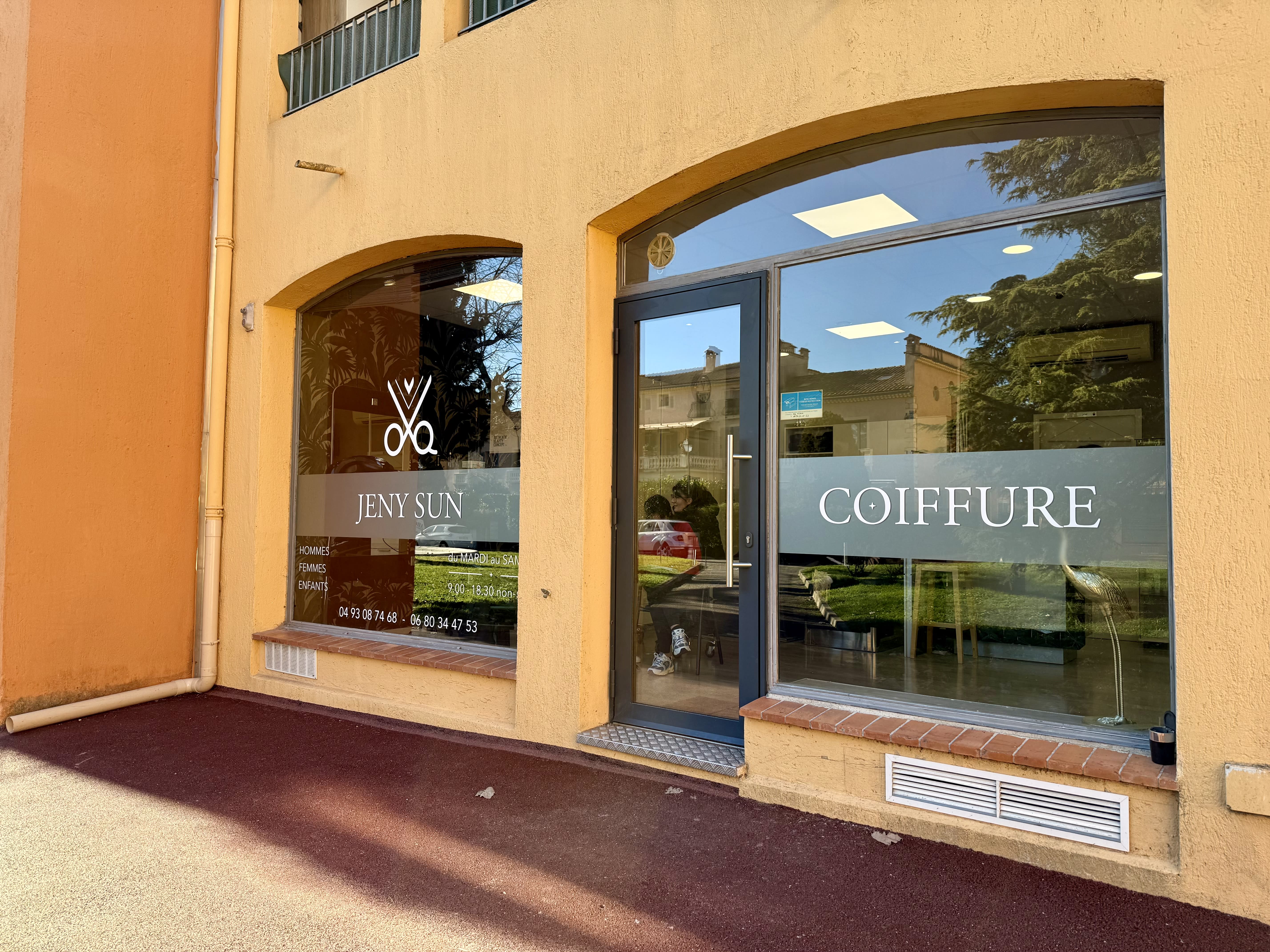 Jeny Sun Coiffure - Coiffure Villeneuve-Loubet - OneBooking