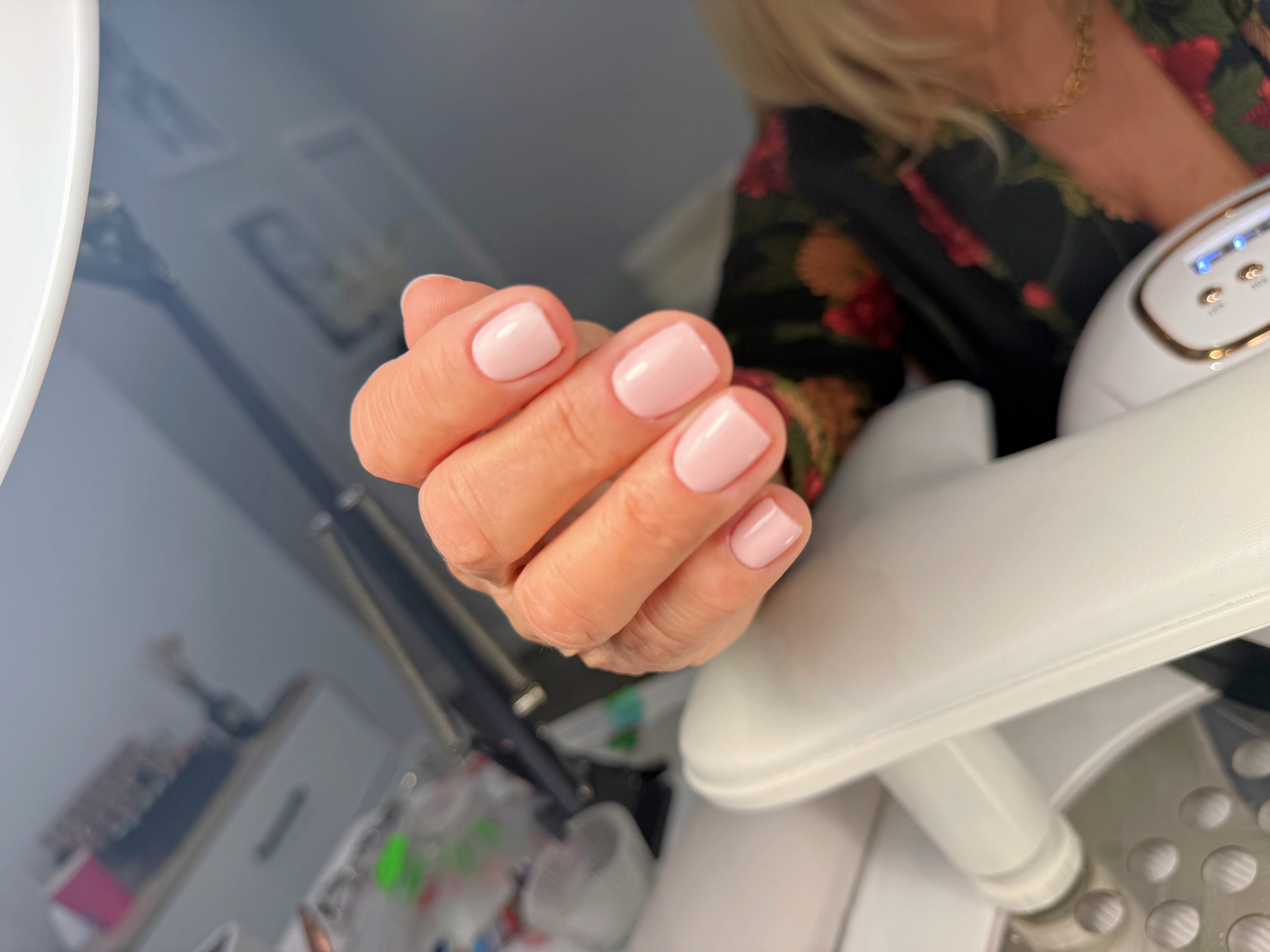 Alexandra ongles - Soin visage Nice - Alexandra ongles - Photo Galerie - OneBooking