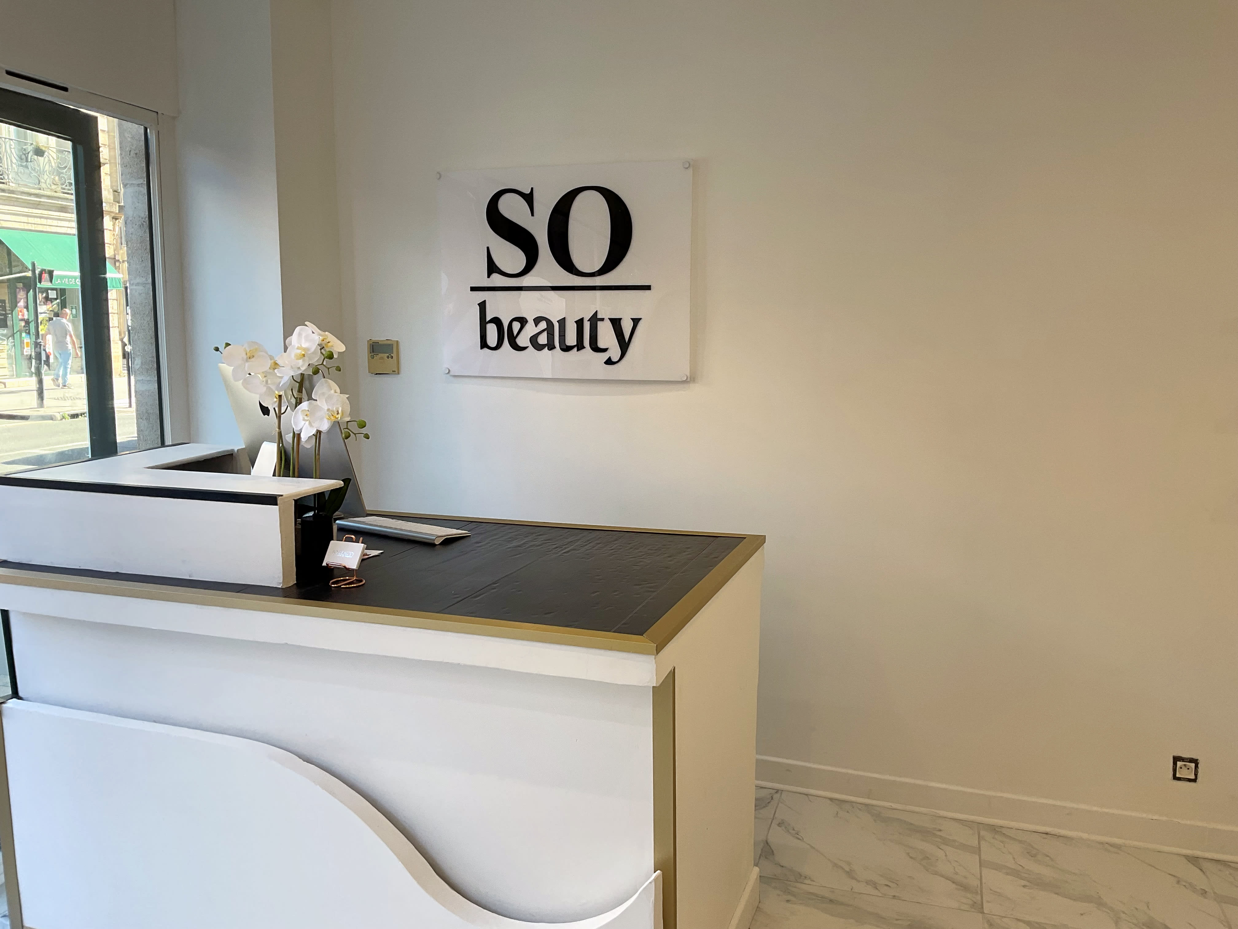 SO BEAUTIFUL - Barbier Bordeaux - OneBooking