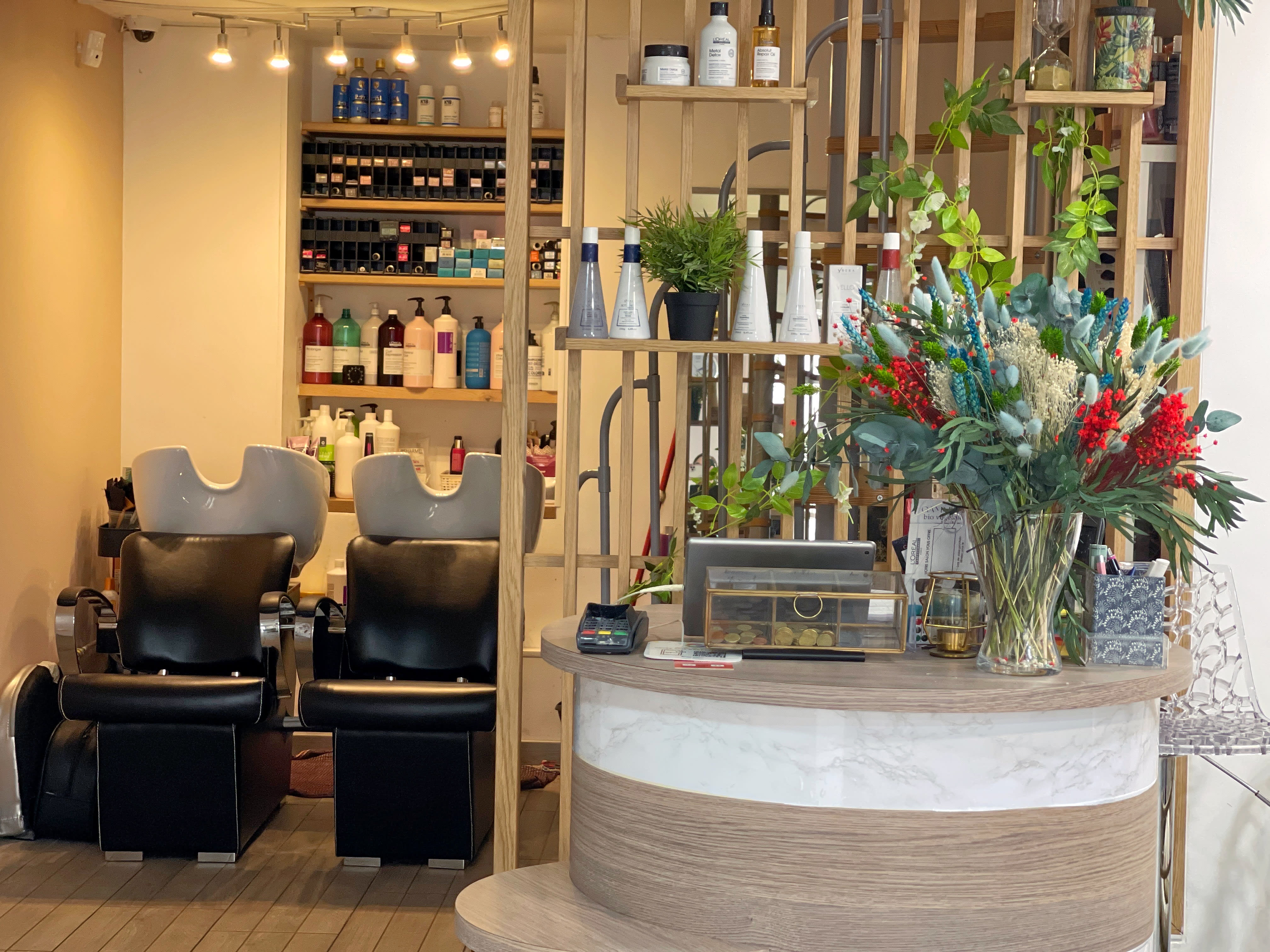 SABAB STUDIO - Coiffure Marseille - OneBooking