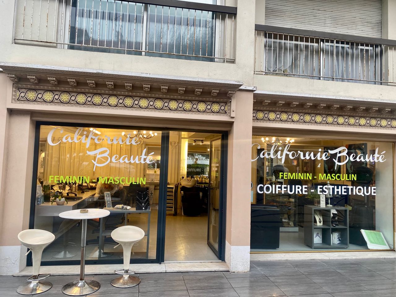 Californie Beauté - Coiffure Cannes - Photo de couverture - OneBooking
