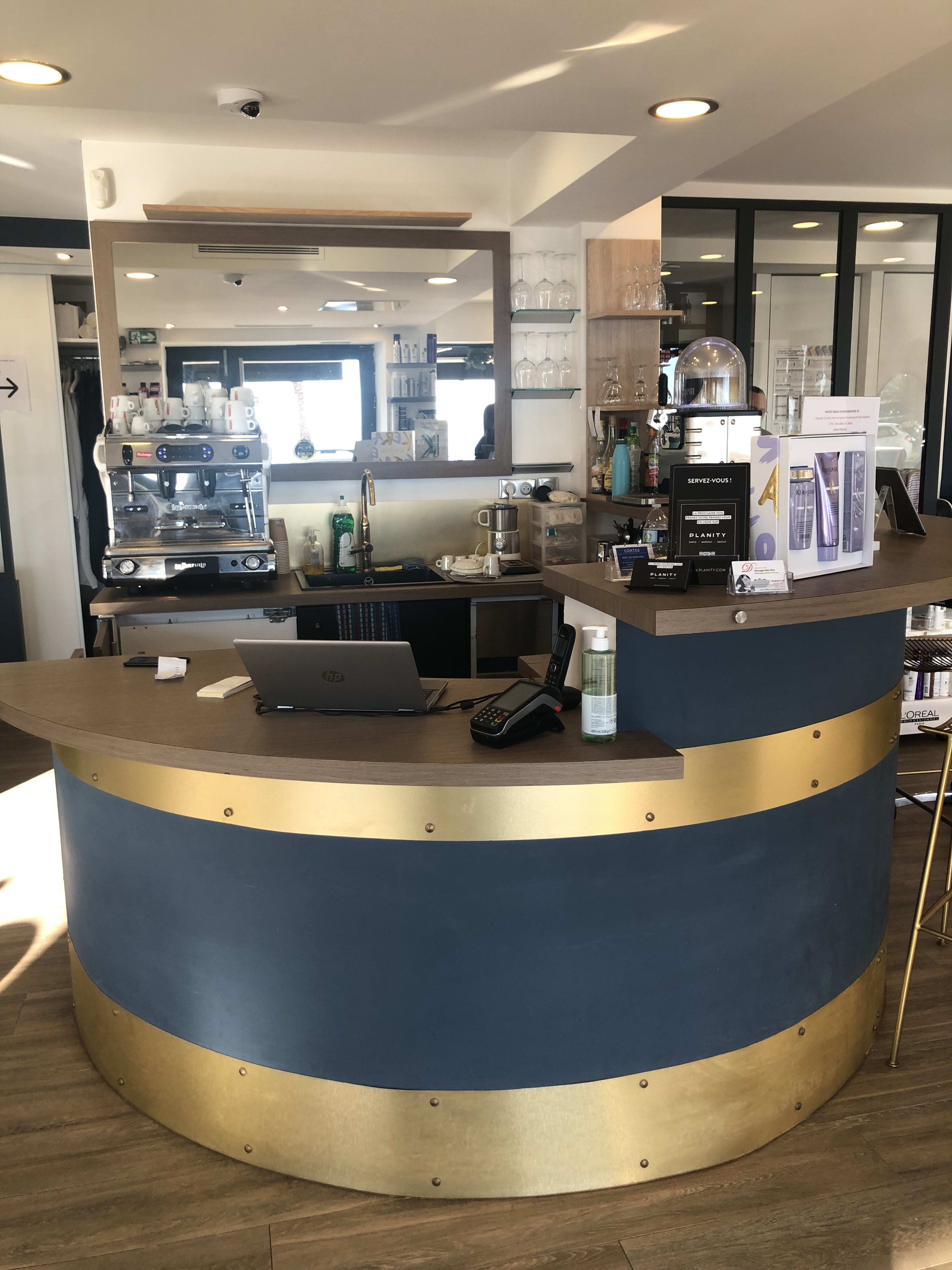 Salon Cortès - Institut de beauté Antibes - Salon Cortès - Photo Galerie - OneBooking