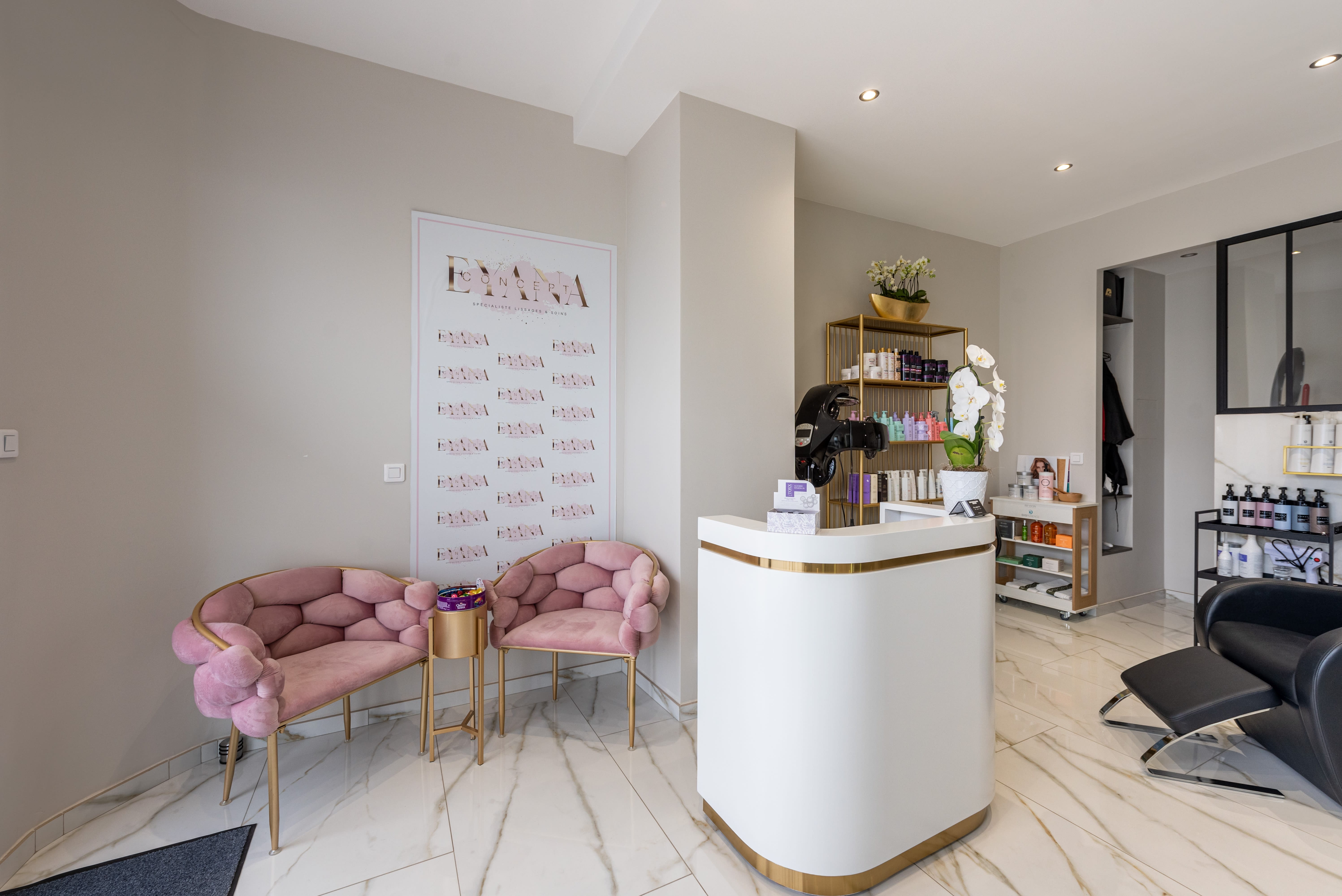 Eyana Concept - Coiffure Vallauris - Photo de couverture - OneBooking