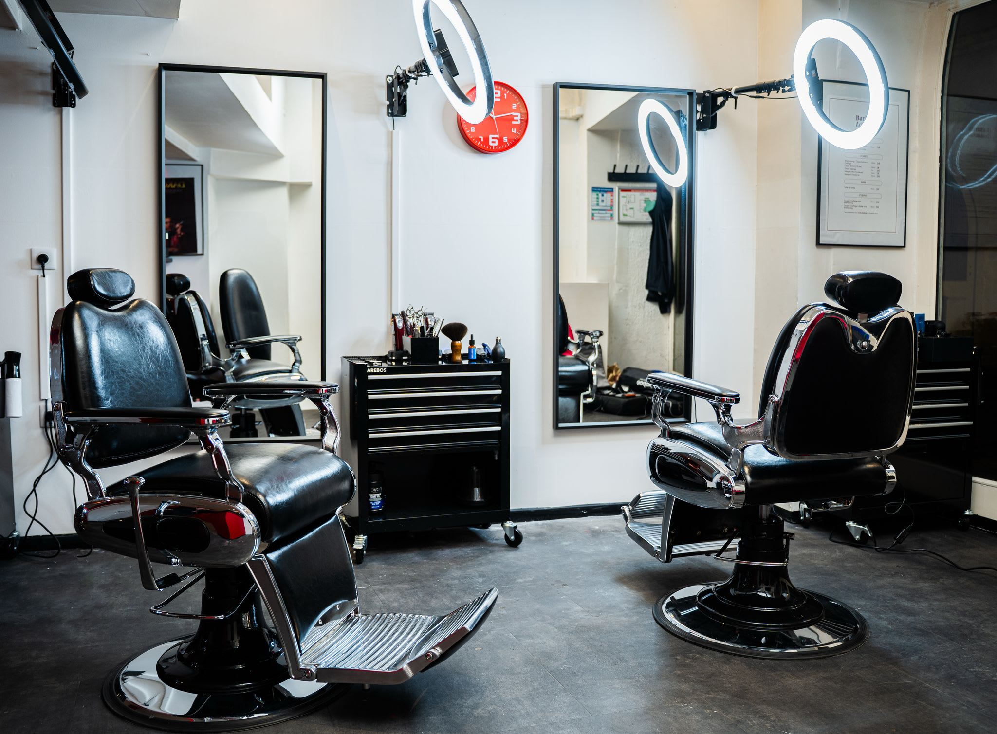 Barber Lounge