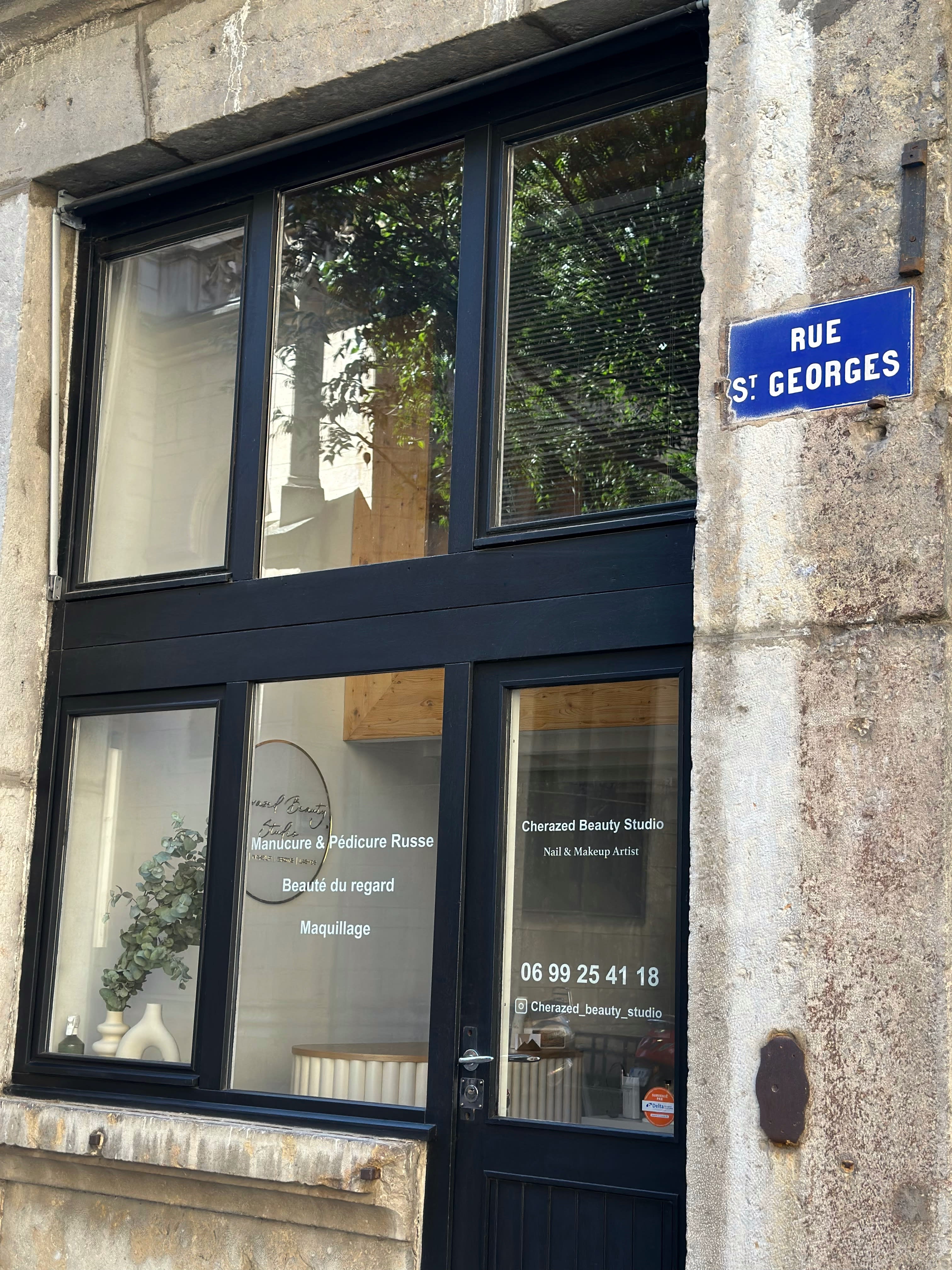 Cherazed Beauty Studio - Onglerie Lyon - OneBooking