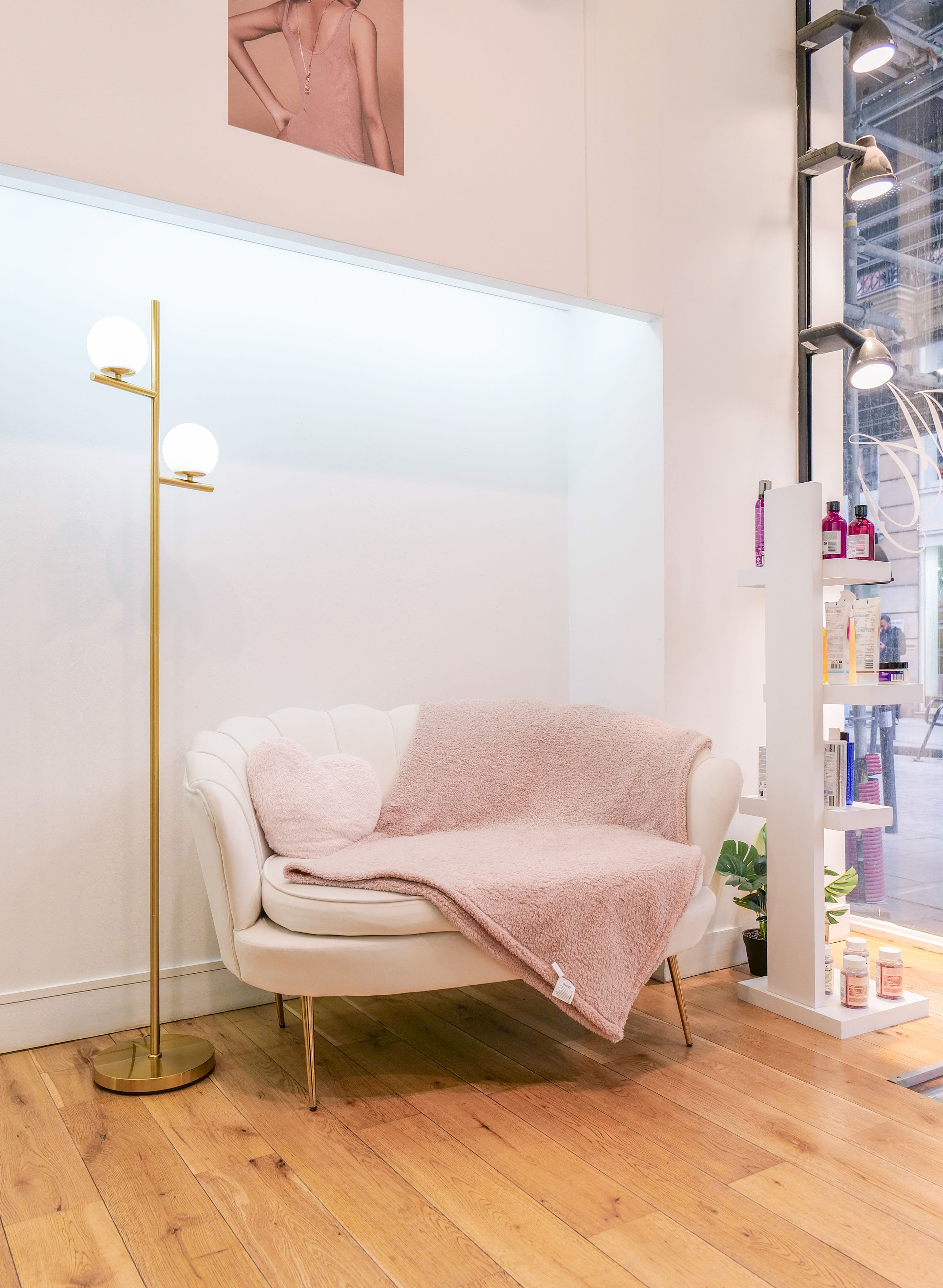 Maison Glory - Onglerie Paris - OneBooking