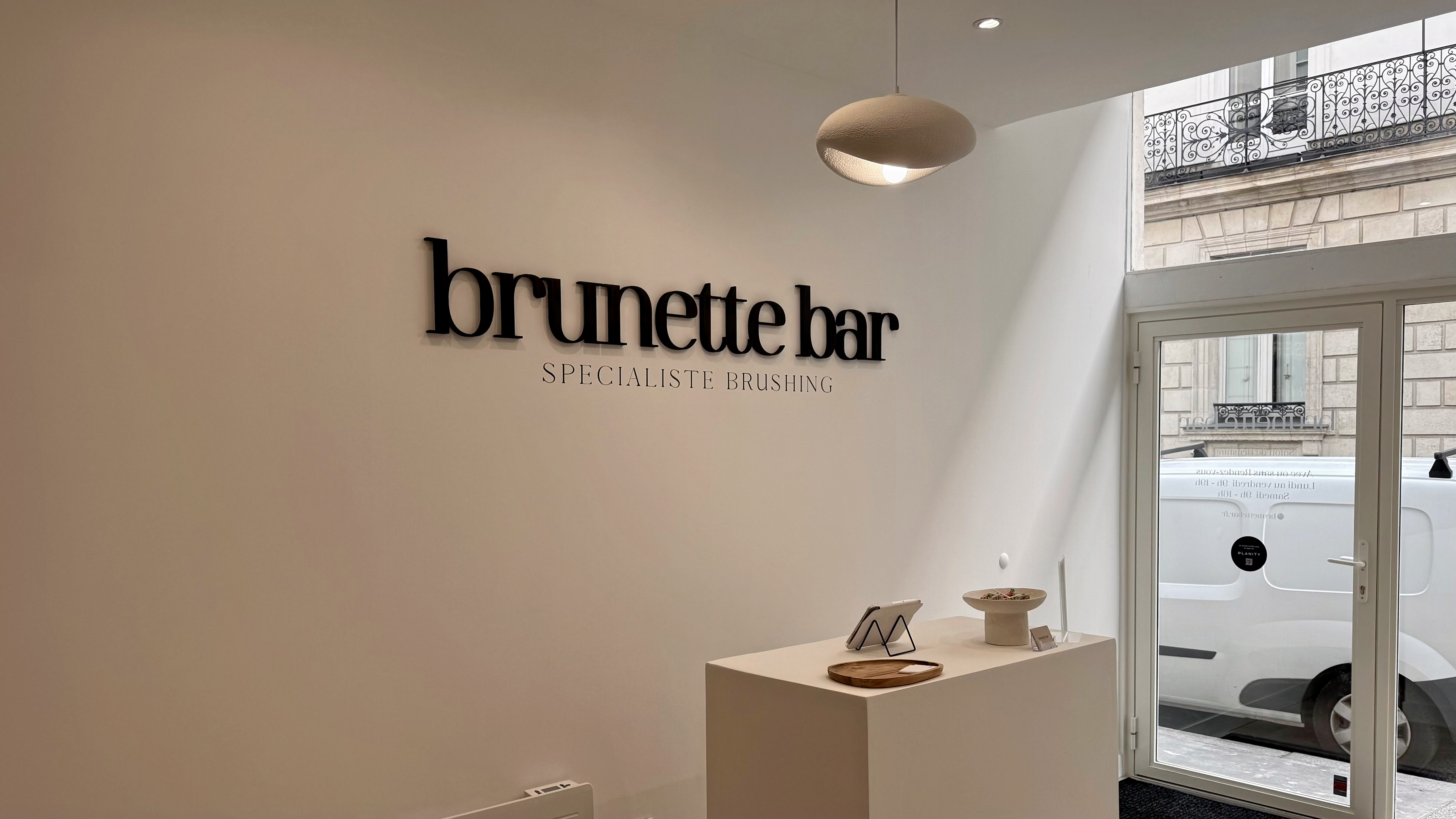 Brunette Bar | Spécialiste Brushing - Coiffure Nantes - Brunette Bar | Spécialiste Brushing - Photo Galerie - OneBooking