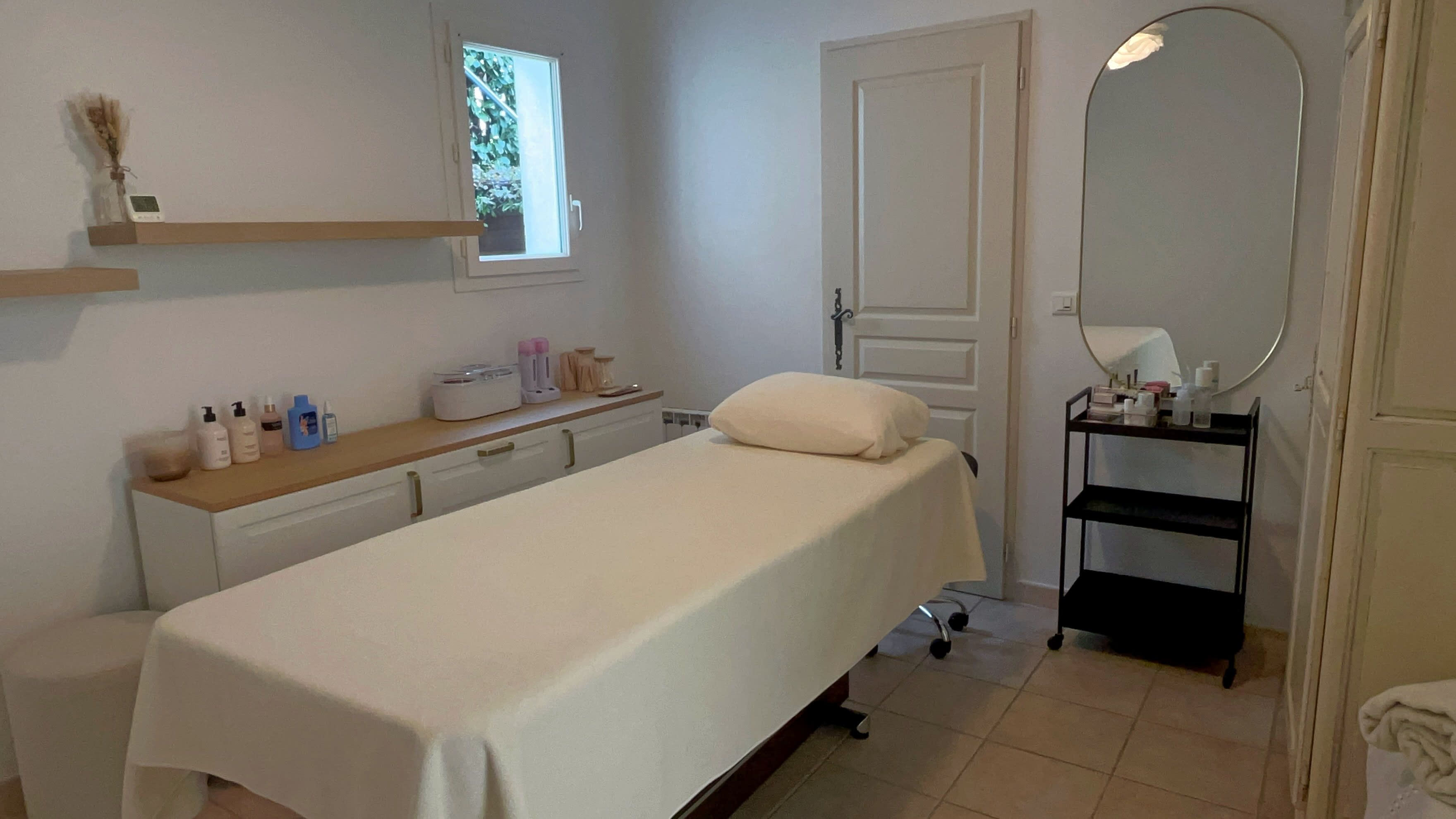 Bella Azzura - Institut de beauté Antibes - Bella Azzura - Photo Galerie - OneBooking