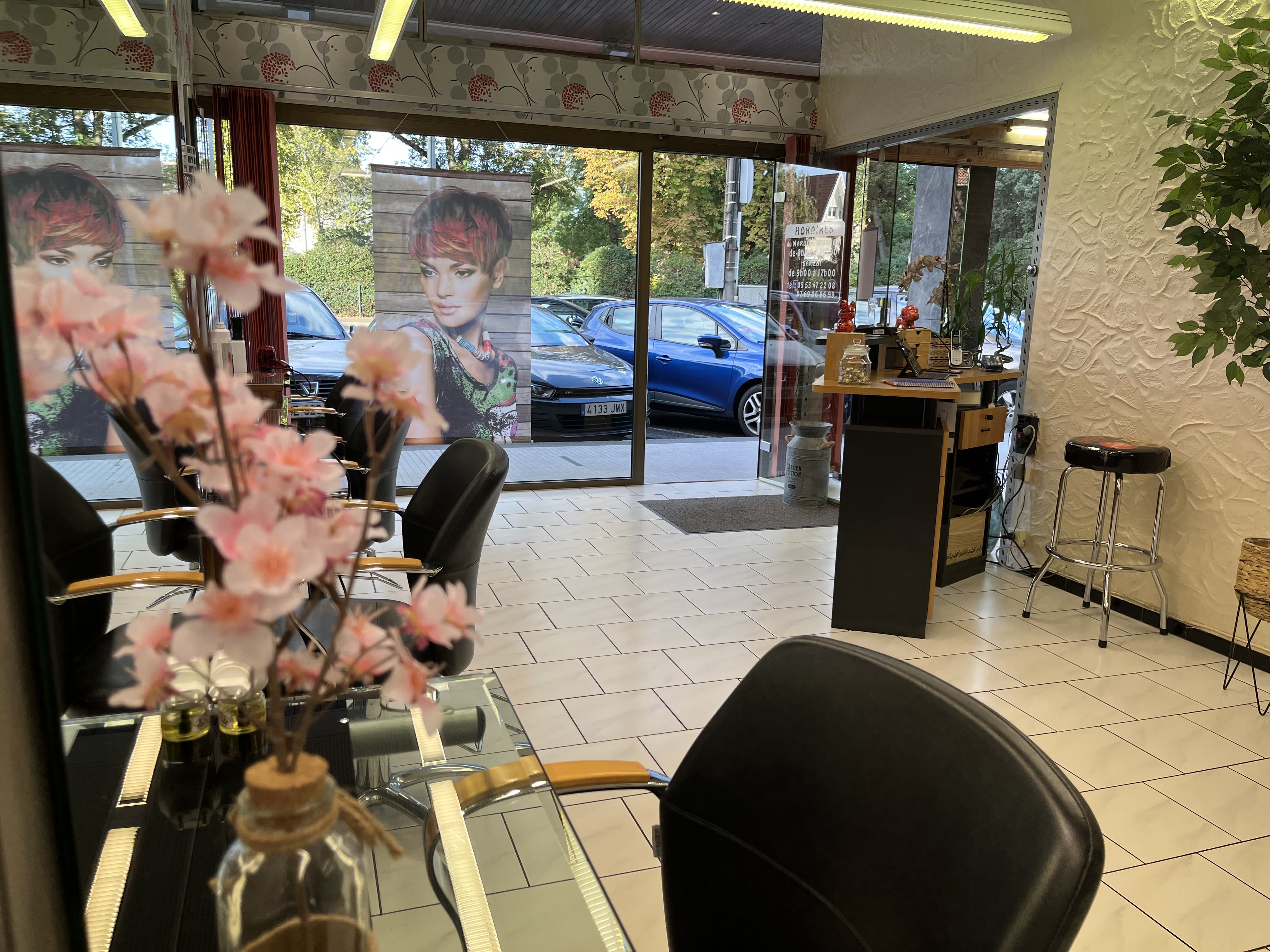 SALON FLOREAL
