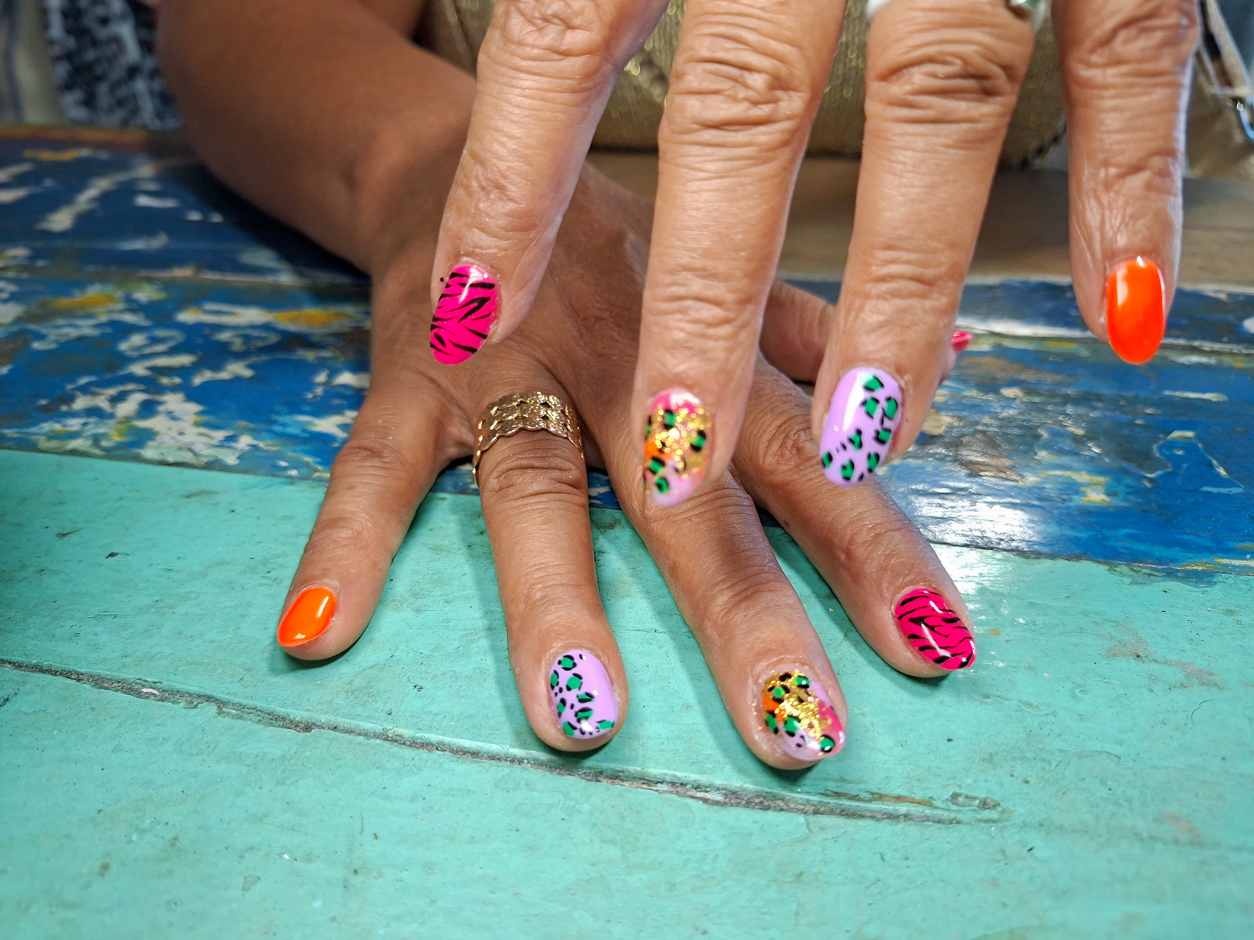 Divine Aux Doigts De Fee - Coiffure Alès - Divine Aux Doigts De Fee - Photo Galerie - OneBooking
