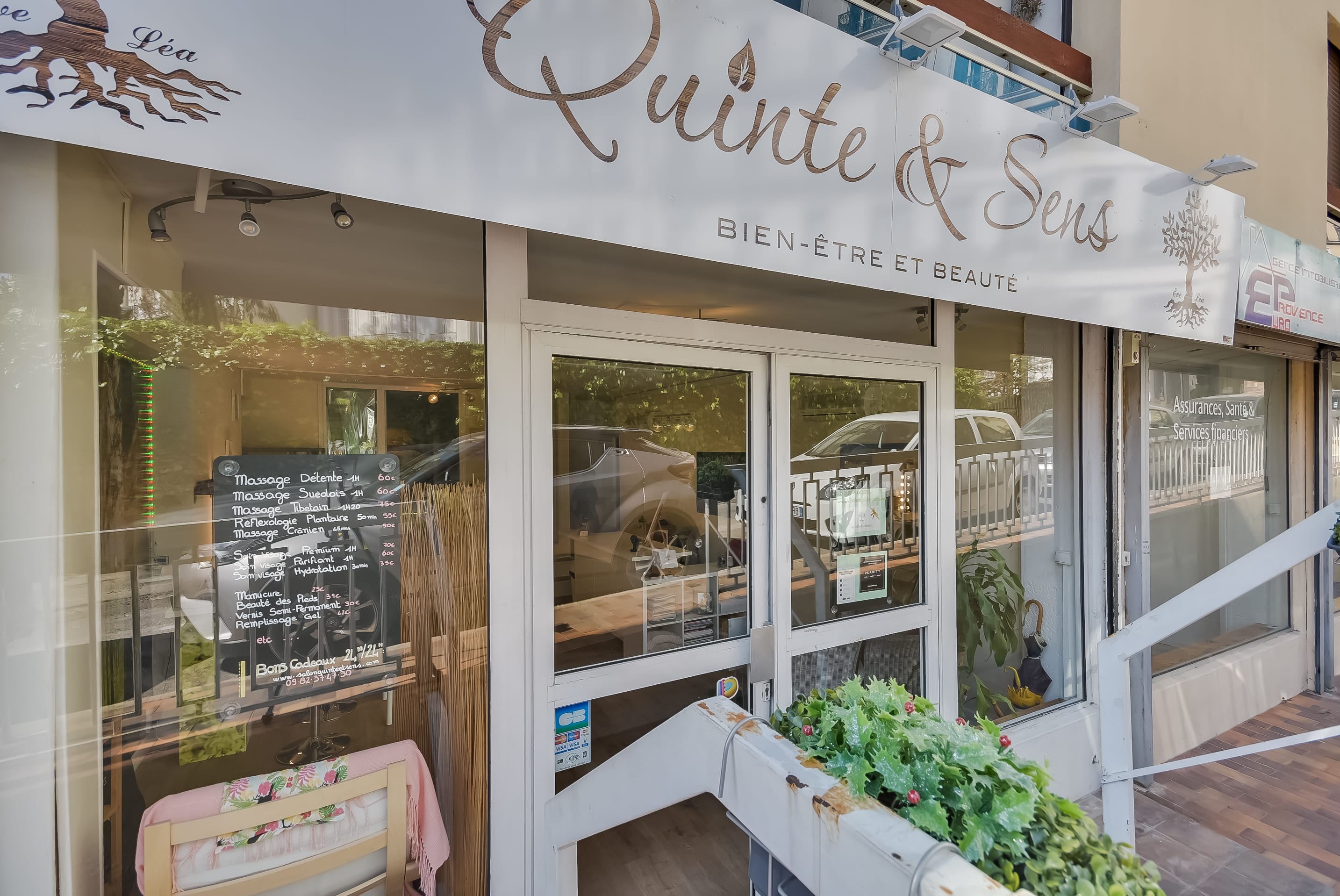 Quinte & Sens doublon - Coiffure Hyères - Photo de couverture - OneBooking