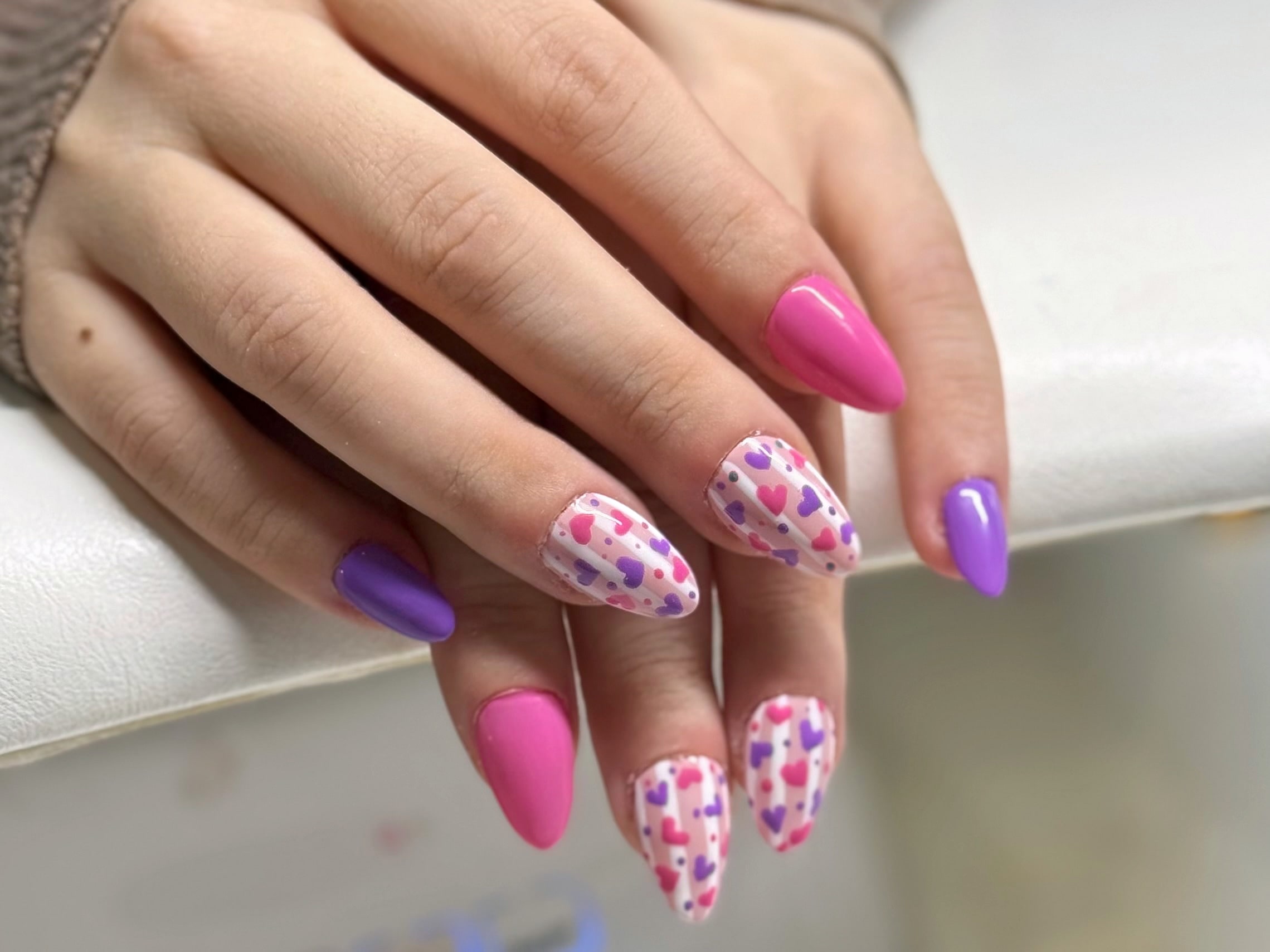 Gl Nails - Coiffure Alès - Gl Nails - Photo Galerie - OneBooking