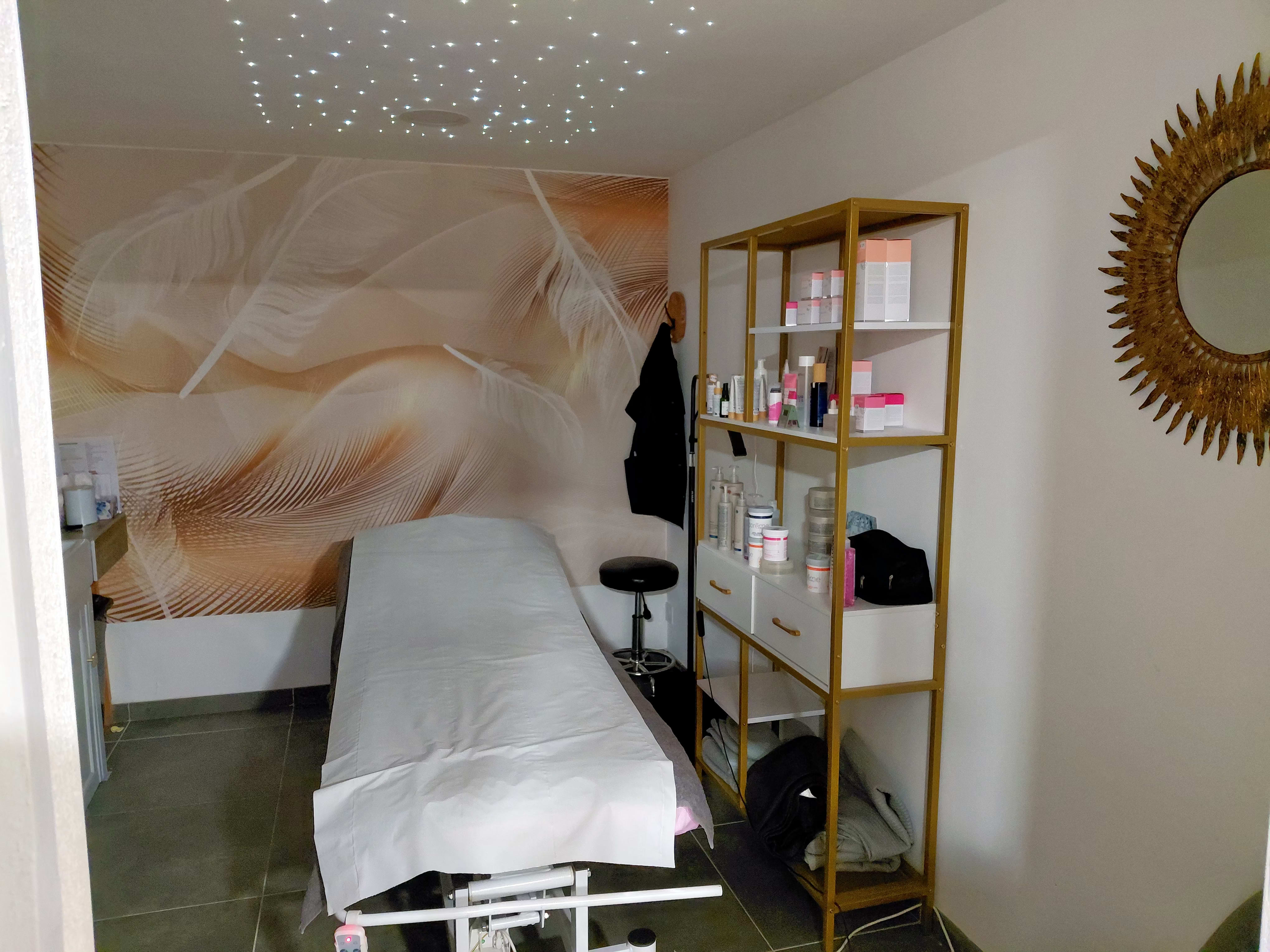 Divine Aux Doigts De Fee - Coiffure Alès - Divine Aux Doigts De Fee - Photo Galerie - OneBooking