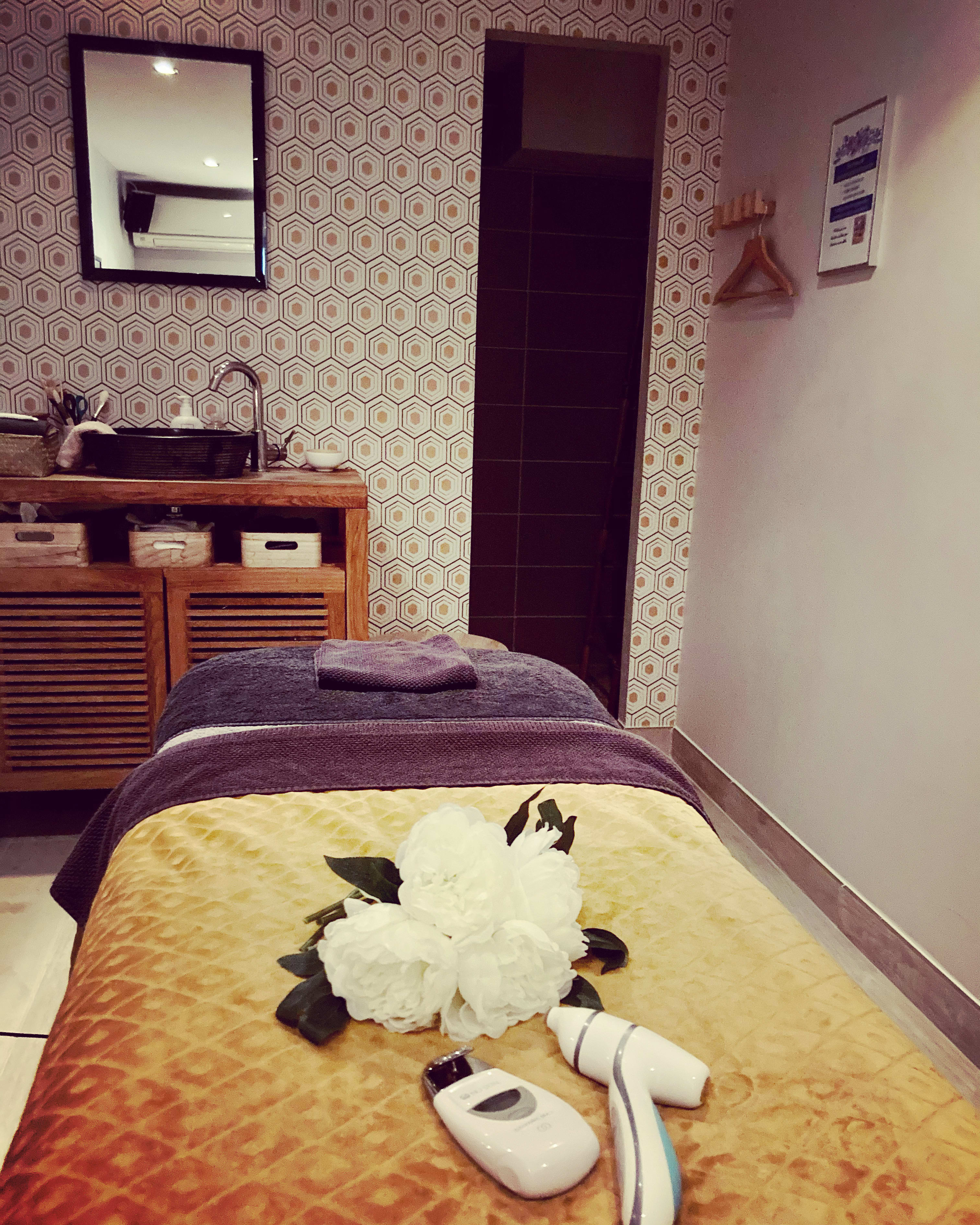 Bliss - coiffure & esthétique - Institut de beauté Béziers - Bliss - coiffure & esthétique - Photo Galerie - OneBooking
