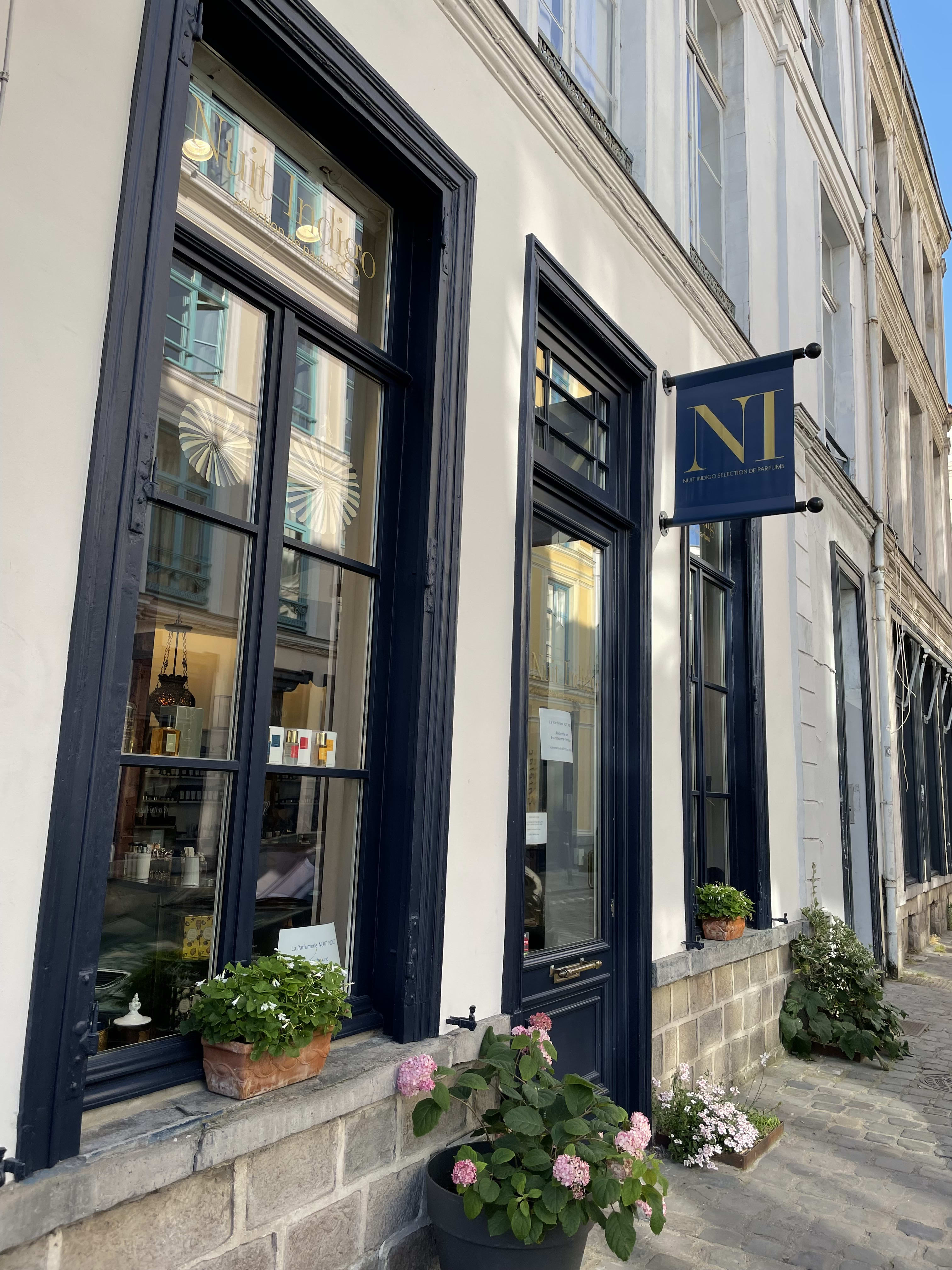 Nuit Indigo - Sélection de Parfums - Institut de beauté Lille - OneBooking